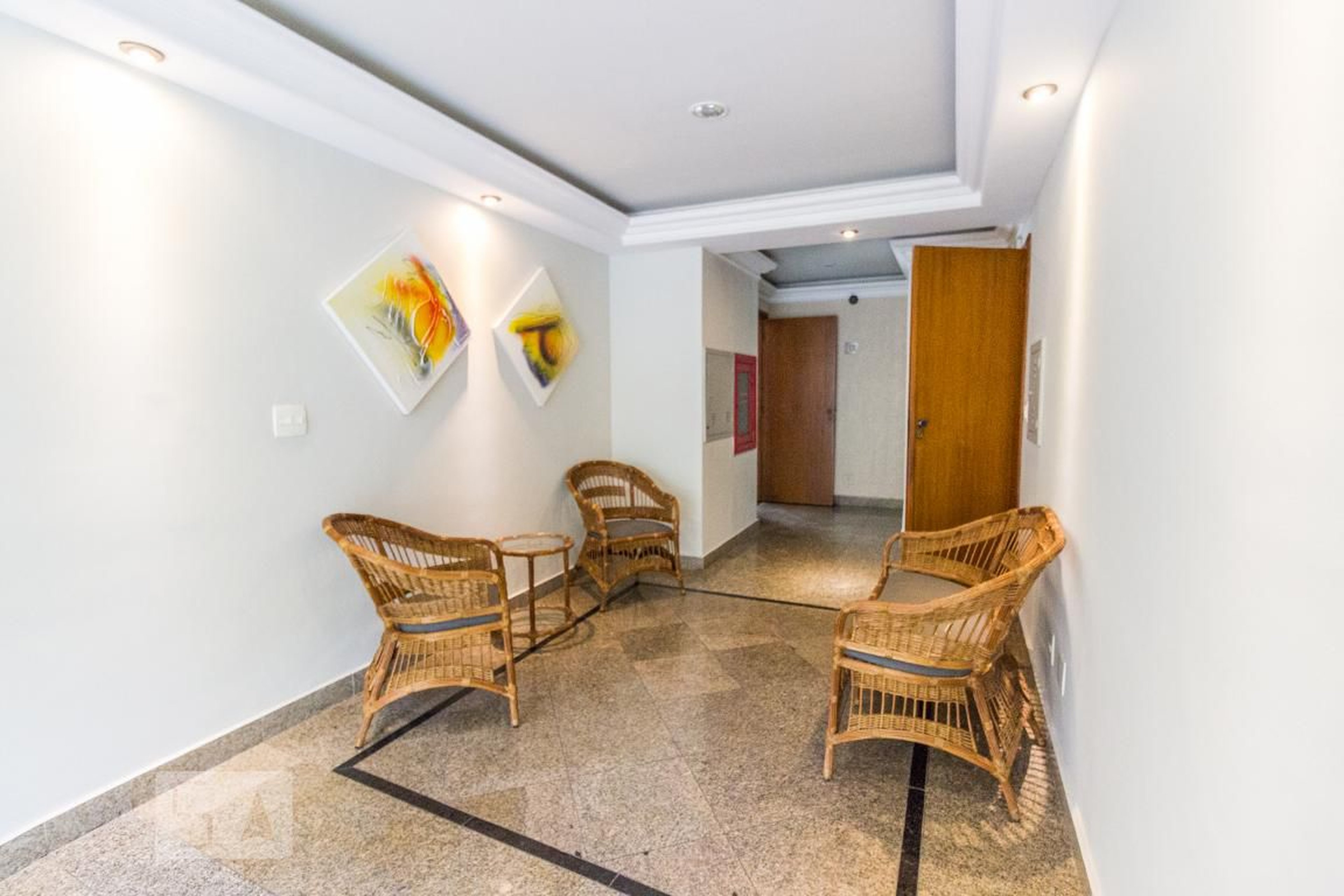 Hall Condomínio em Rua Hélio de Brito, 115