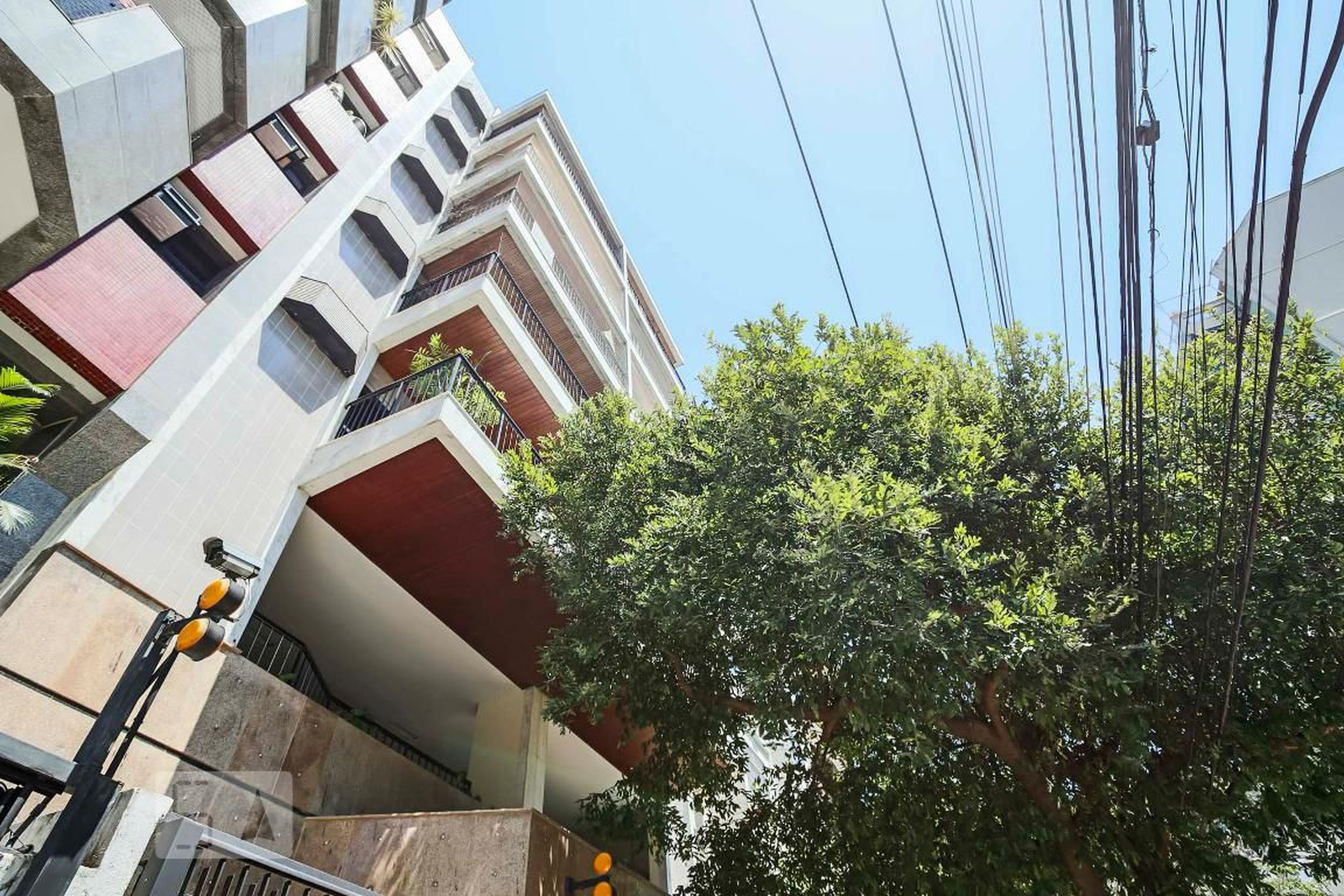 Fachada Condomínio em Rua Vicente de Sousa, 9