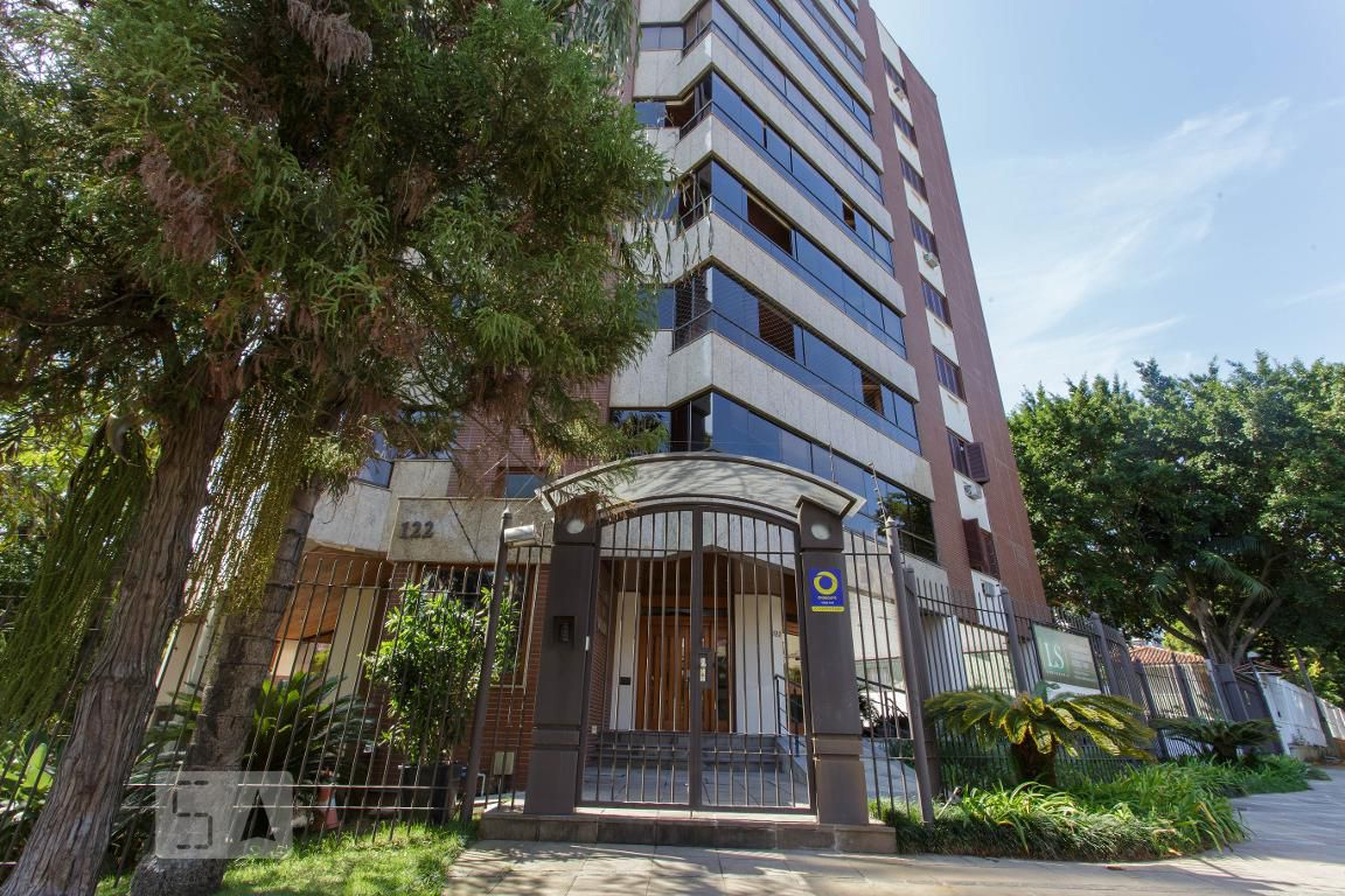 Fachada Condomínio Quebec