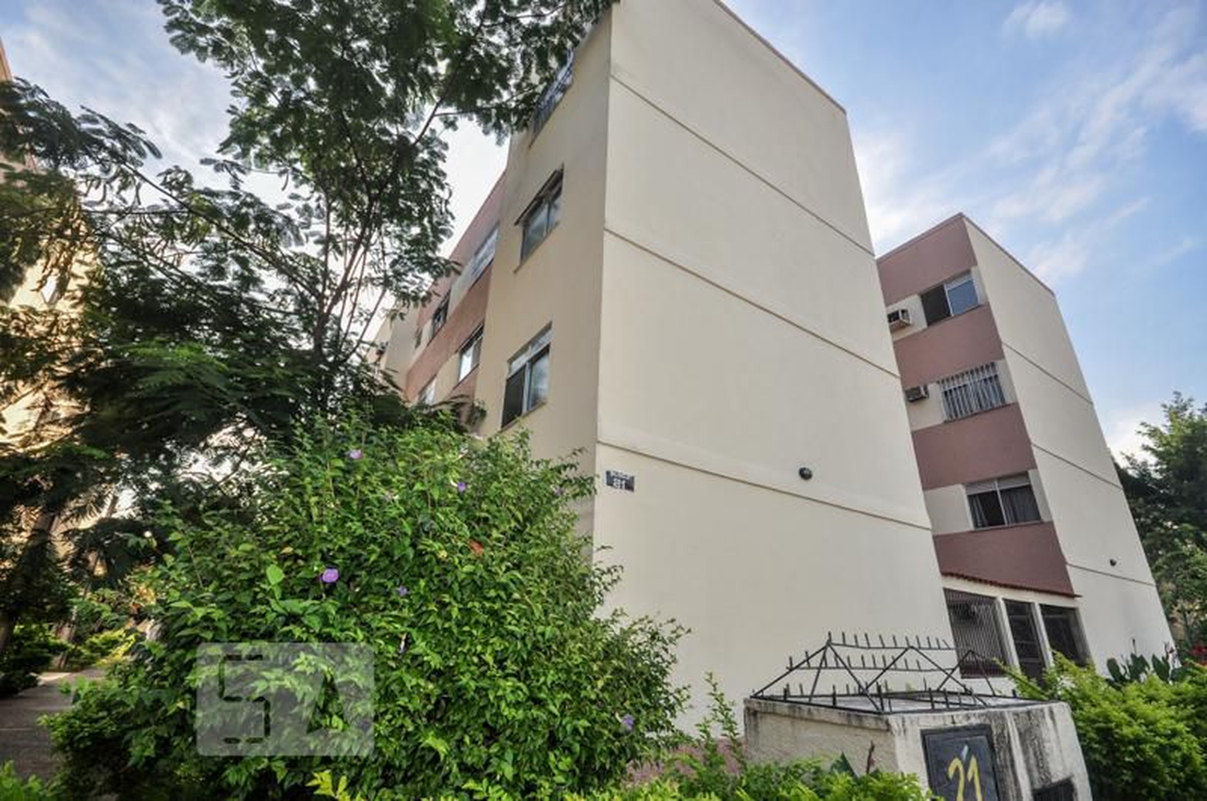 Fachada Condomínio em R. Igarapé, çu