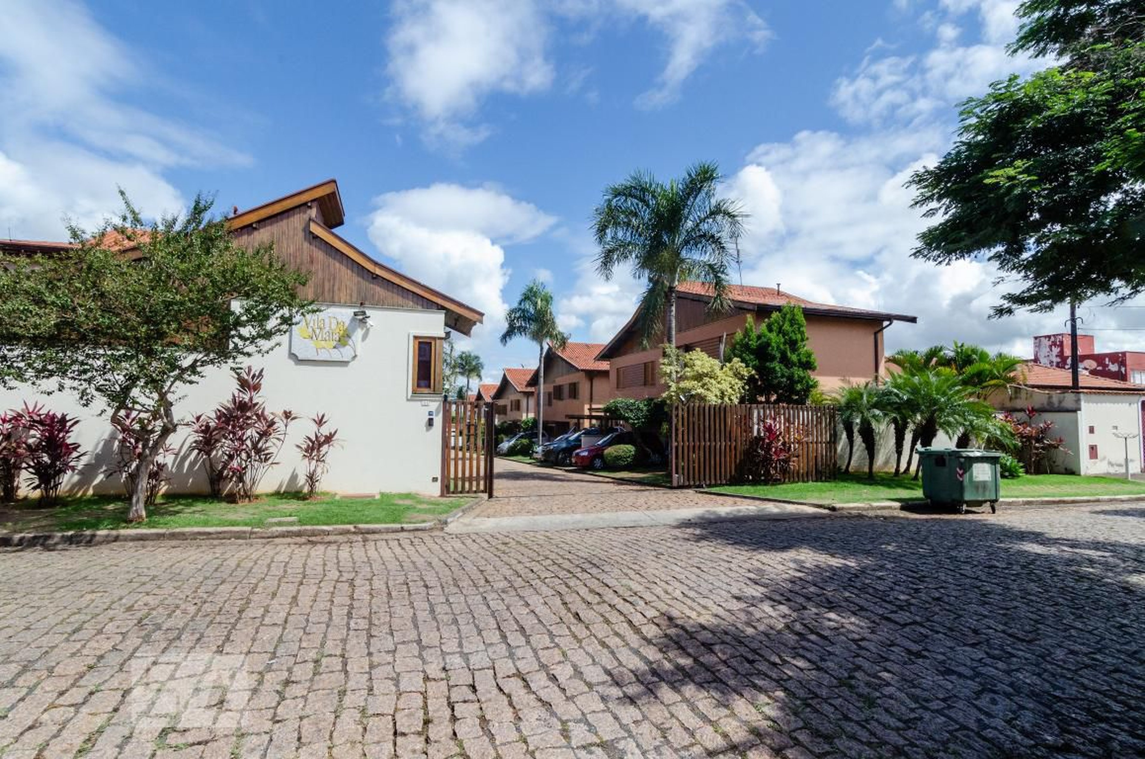 Fachada do condomínio Condomínio Vila da Mata