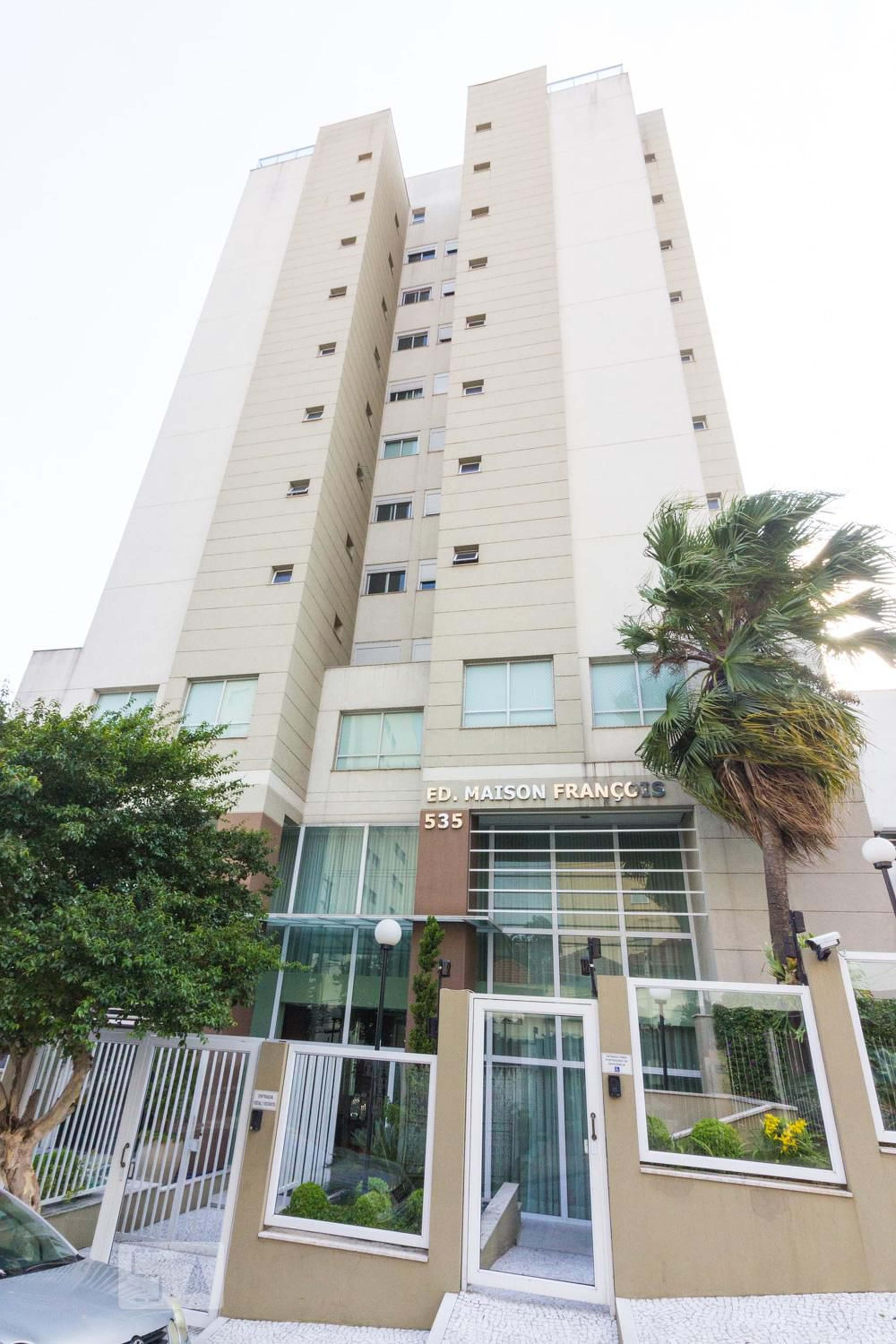 Fachada Condomínio Maison François