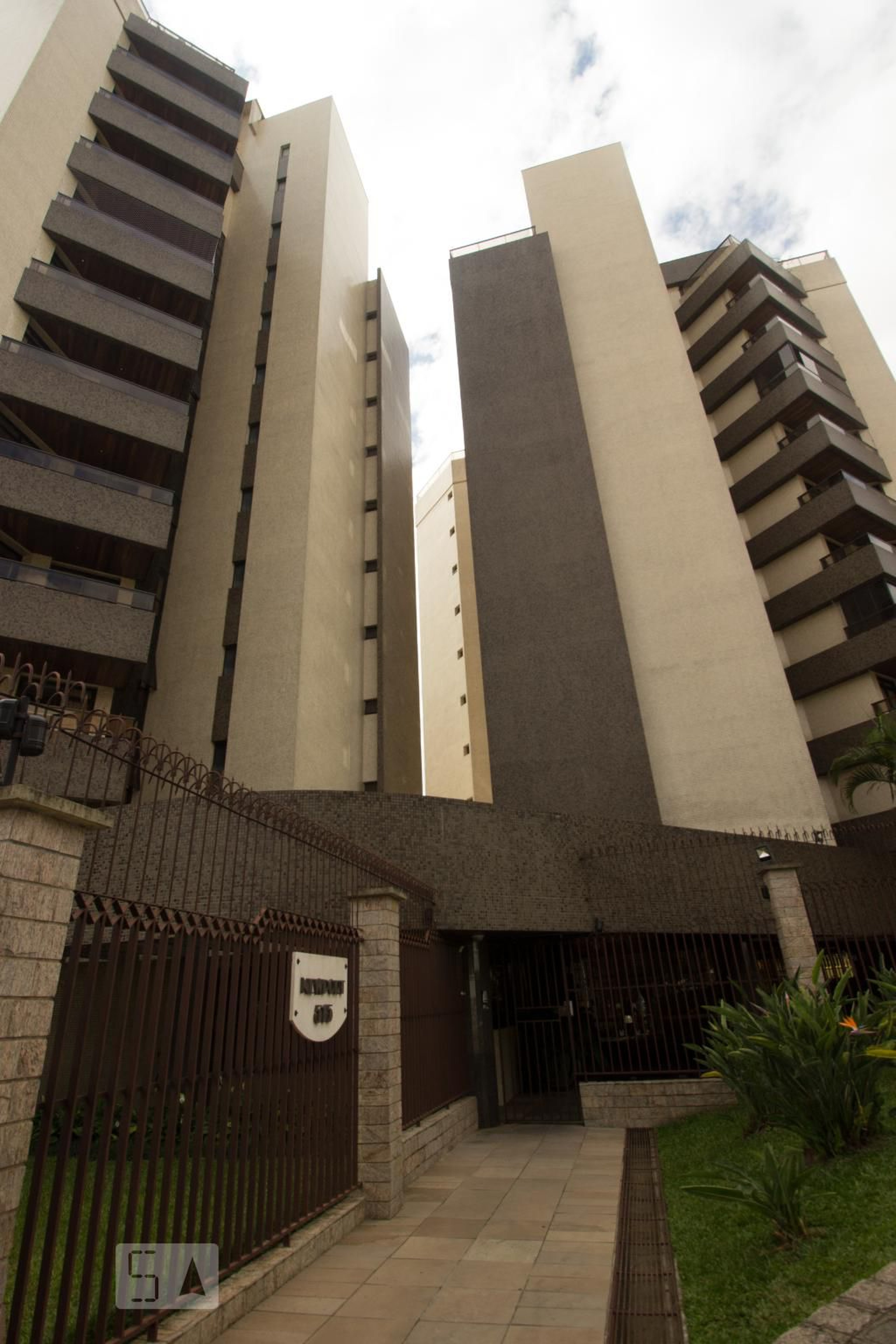 Fachada Edifício Newport