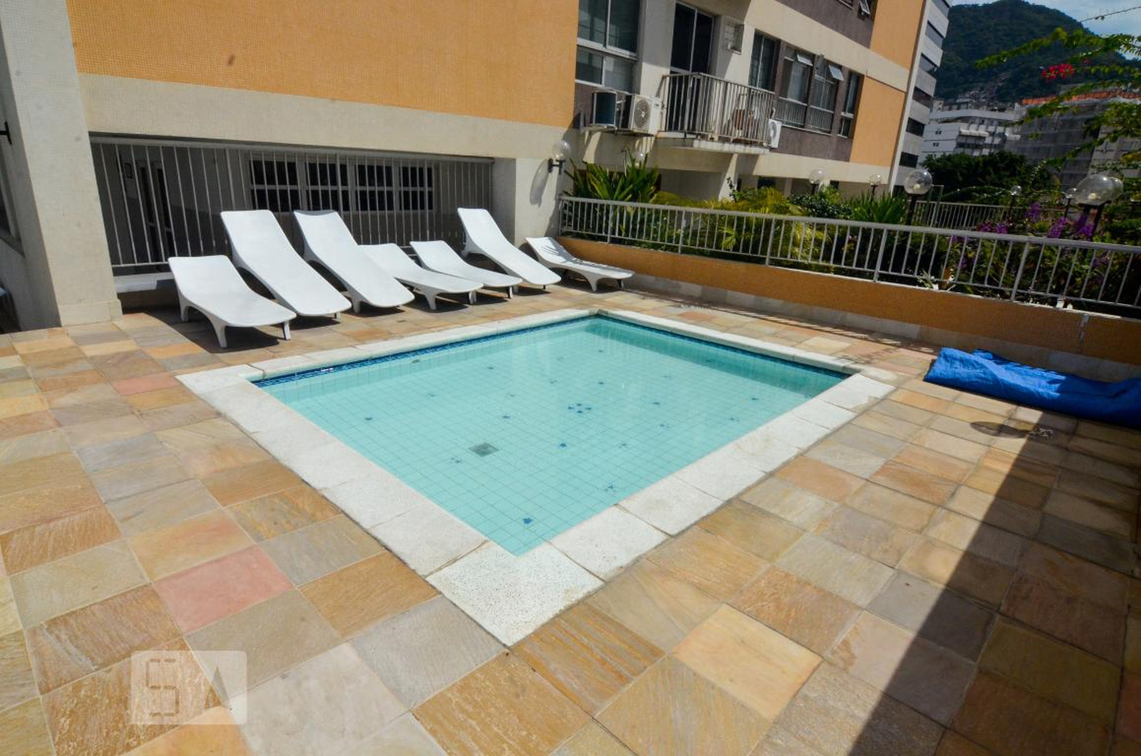 Piscina - Solar Belmonte II