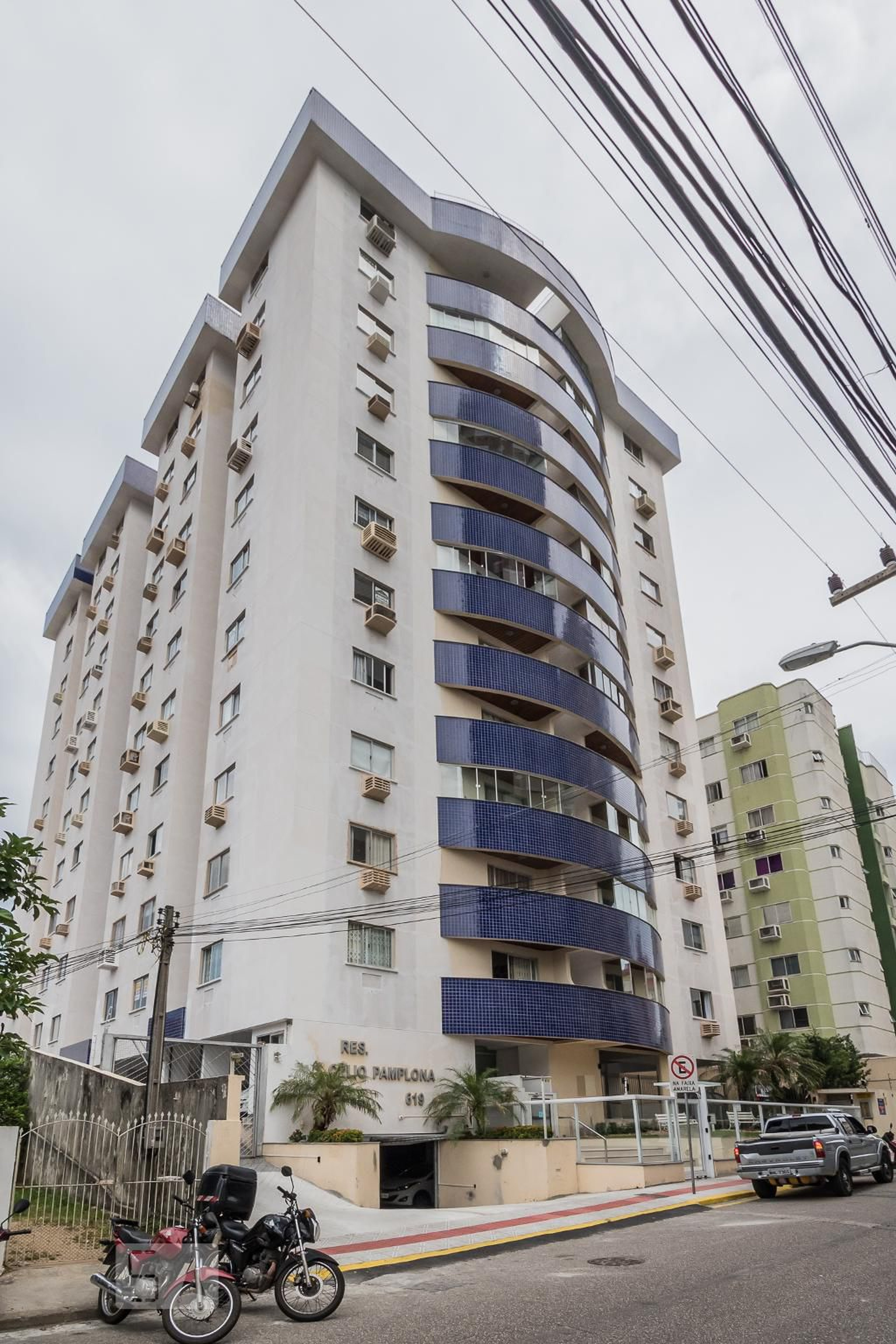 Fachada Condomínio Célio Pamplona