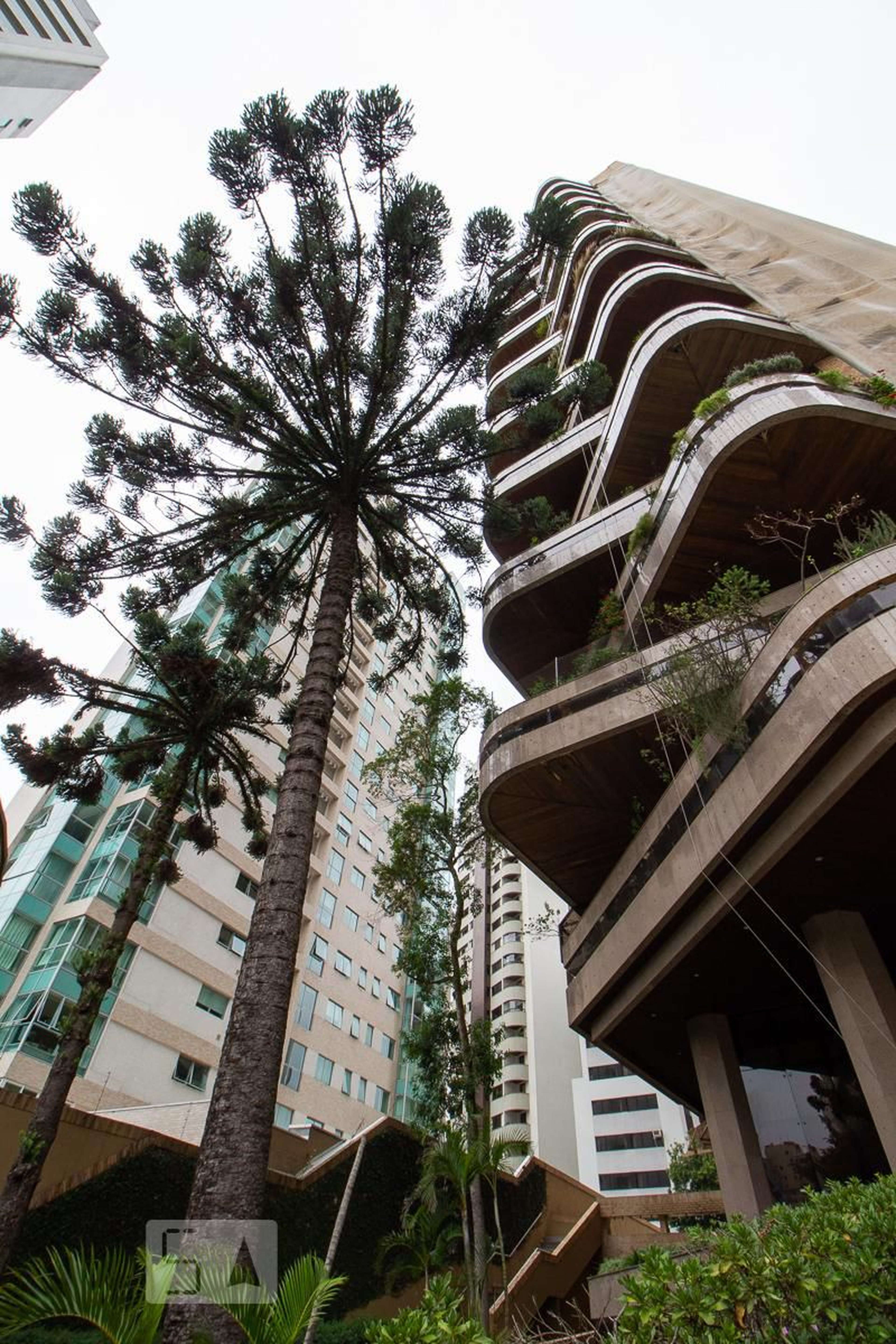 Fachada Condomínio em Avenida Iguaçu, 2689
