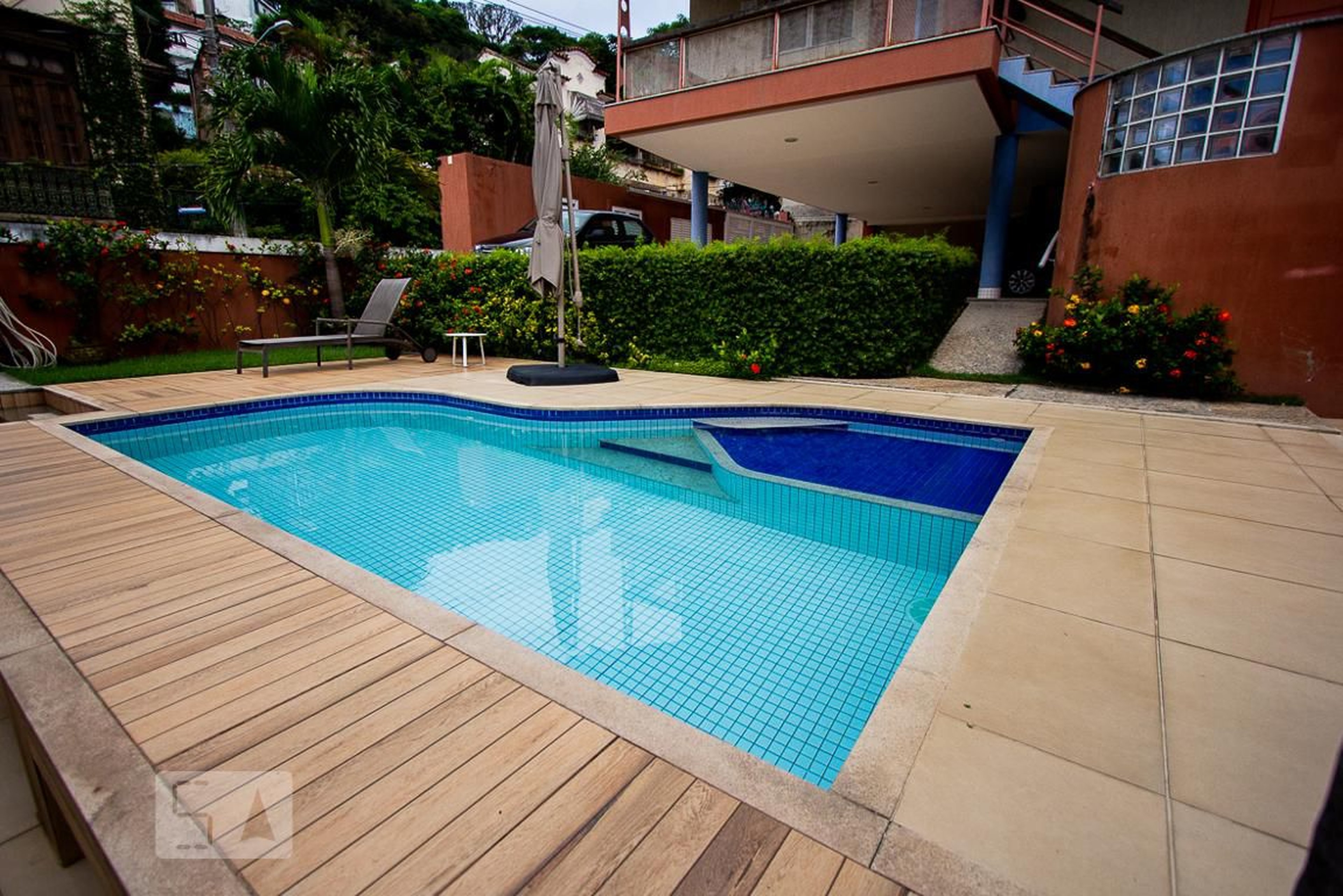 Piscina - Vila Áurea