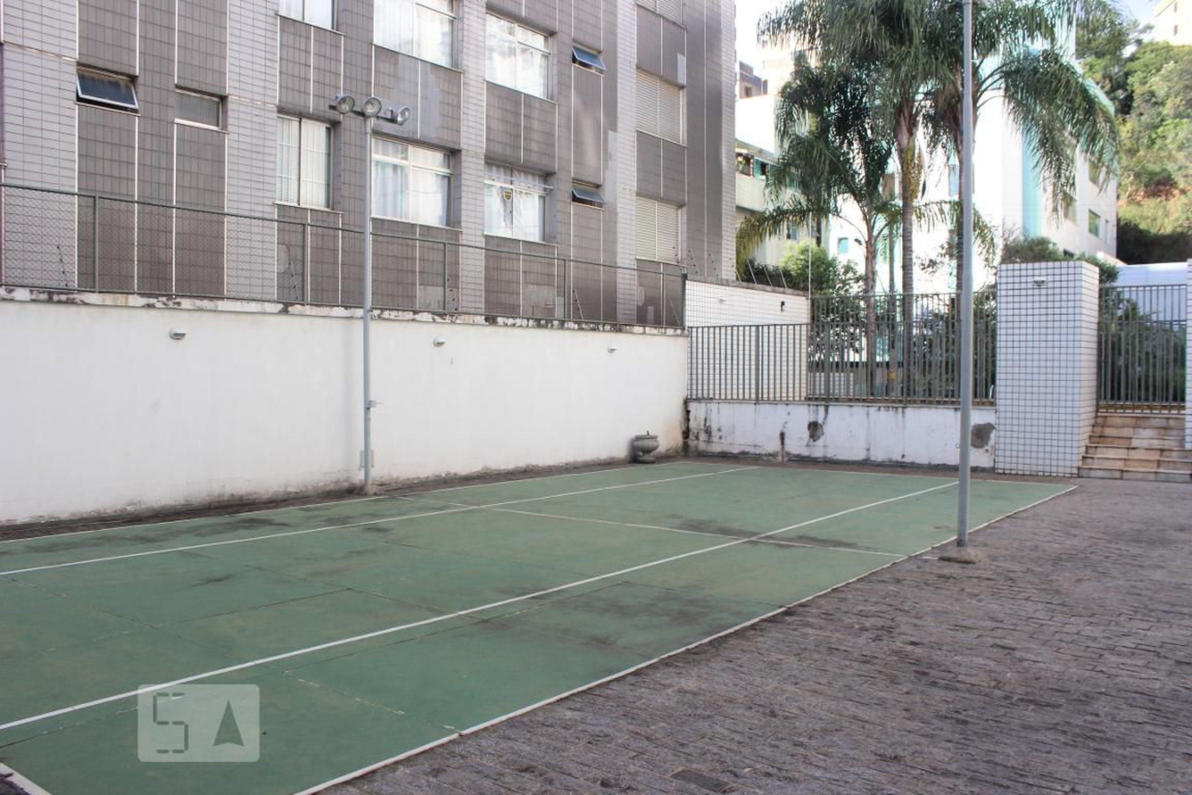 Quadra - Edifício Raul Botelho