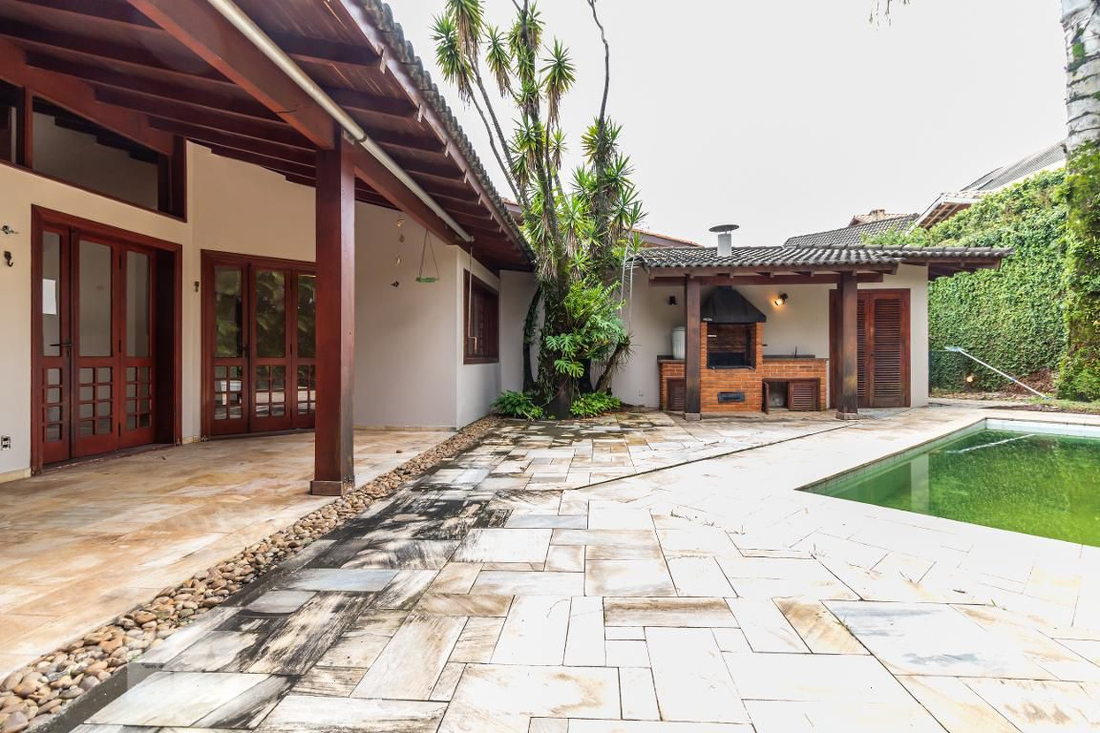 Área Externa Condomínio em Alameda das Acácias, 179