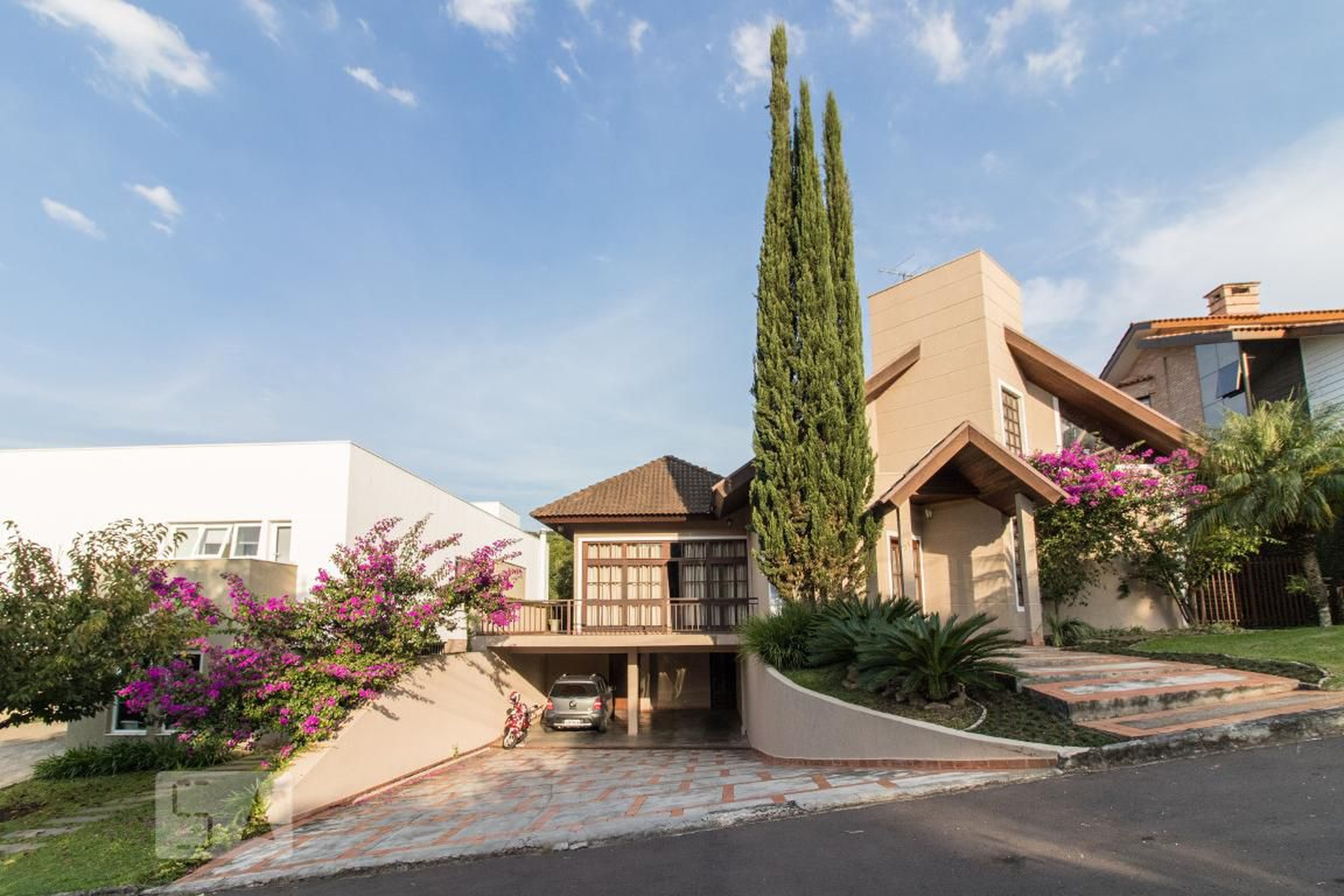 Fachada Condomínio Marbella no Bairro Santa Candida