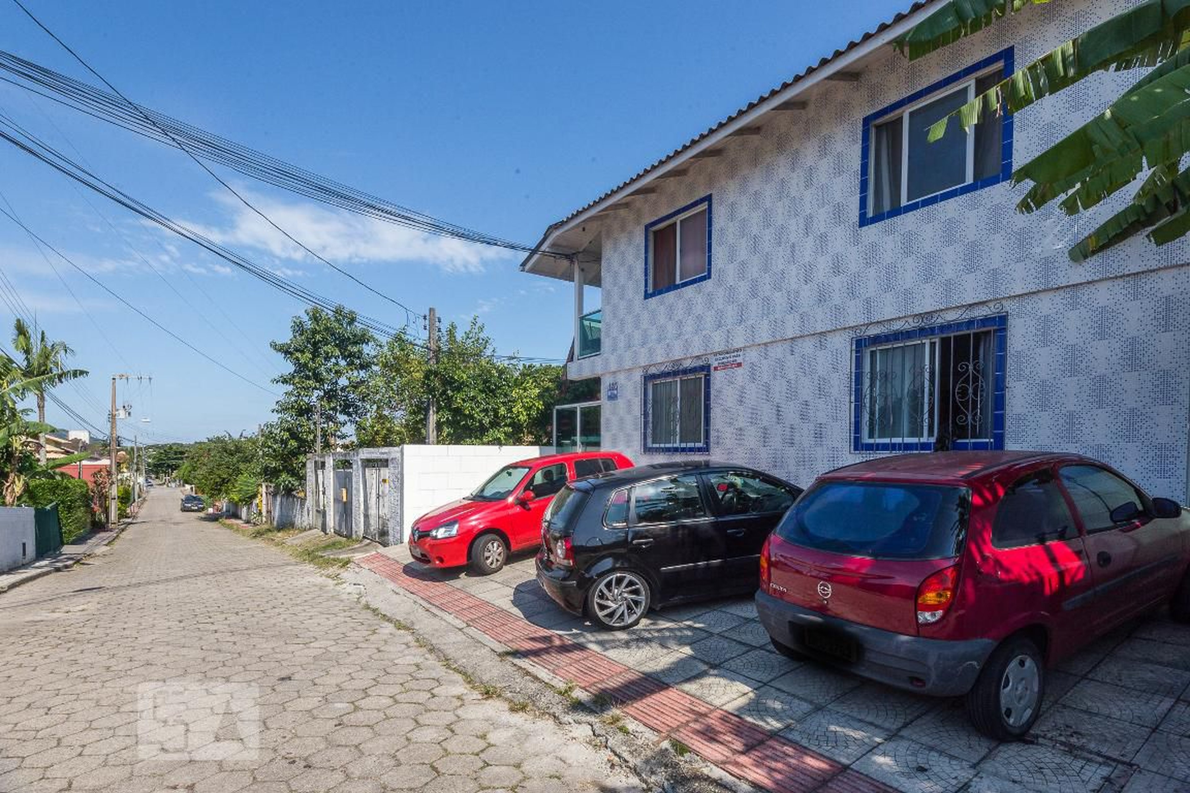 Fachada Condomínio em Rua Afonso Luís Borba, 485