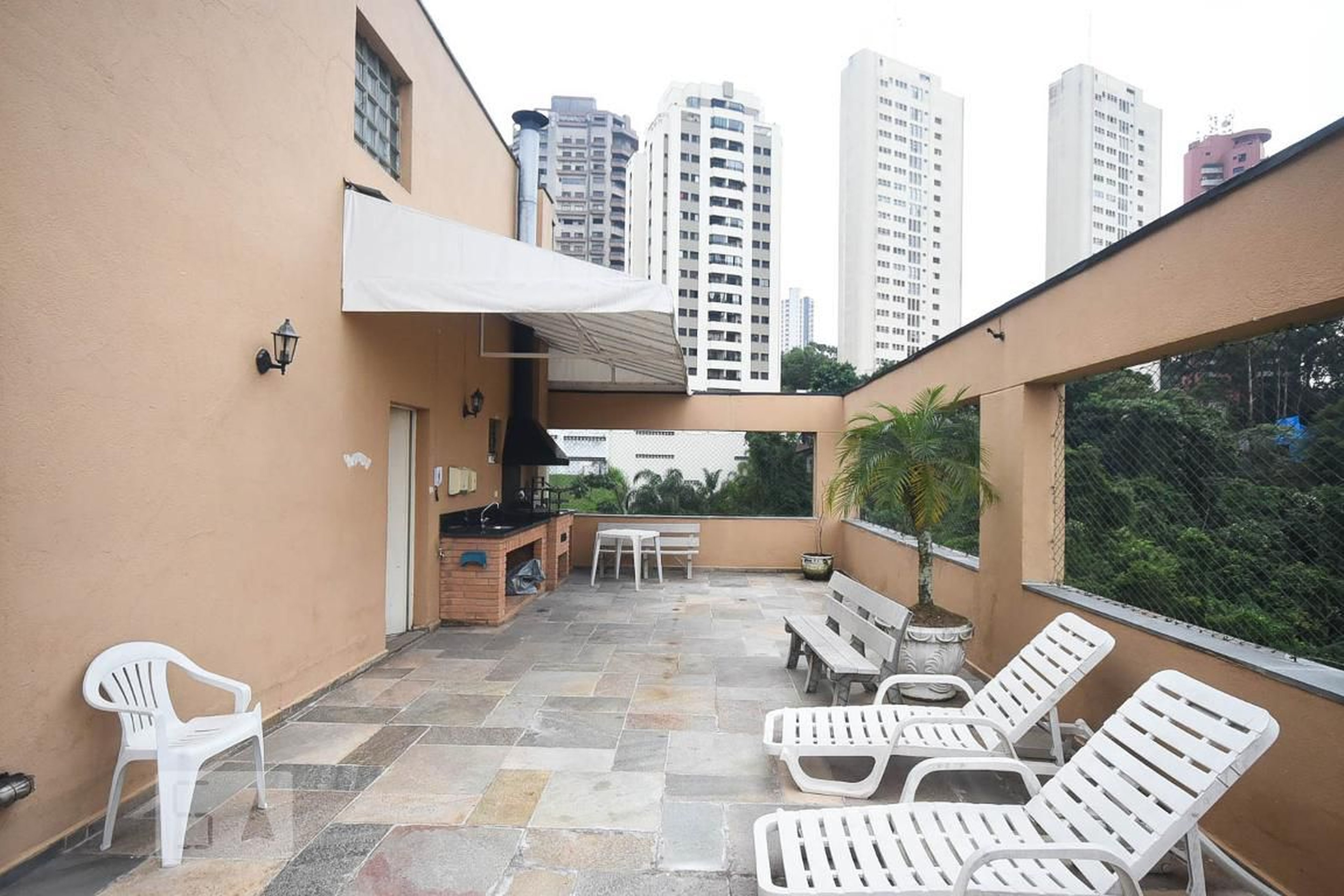 Churrasqueira - Frederico Guarinon