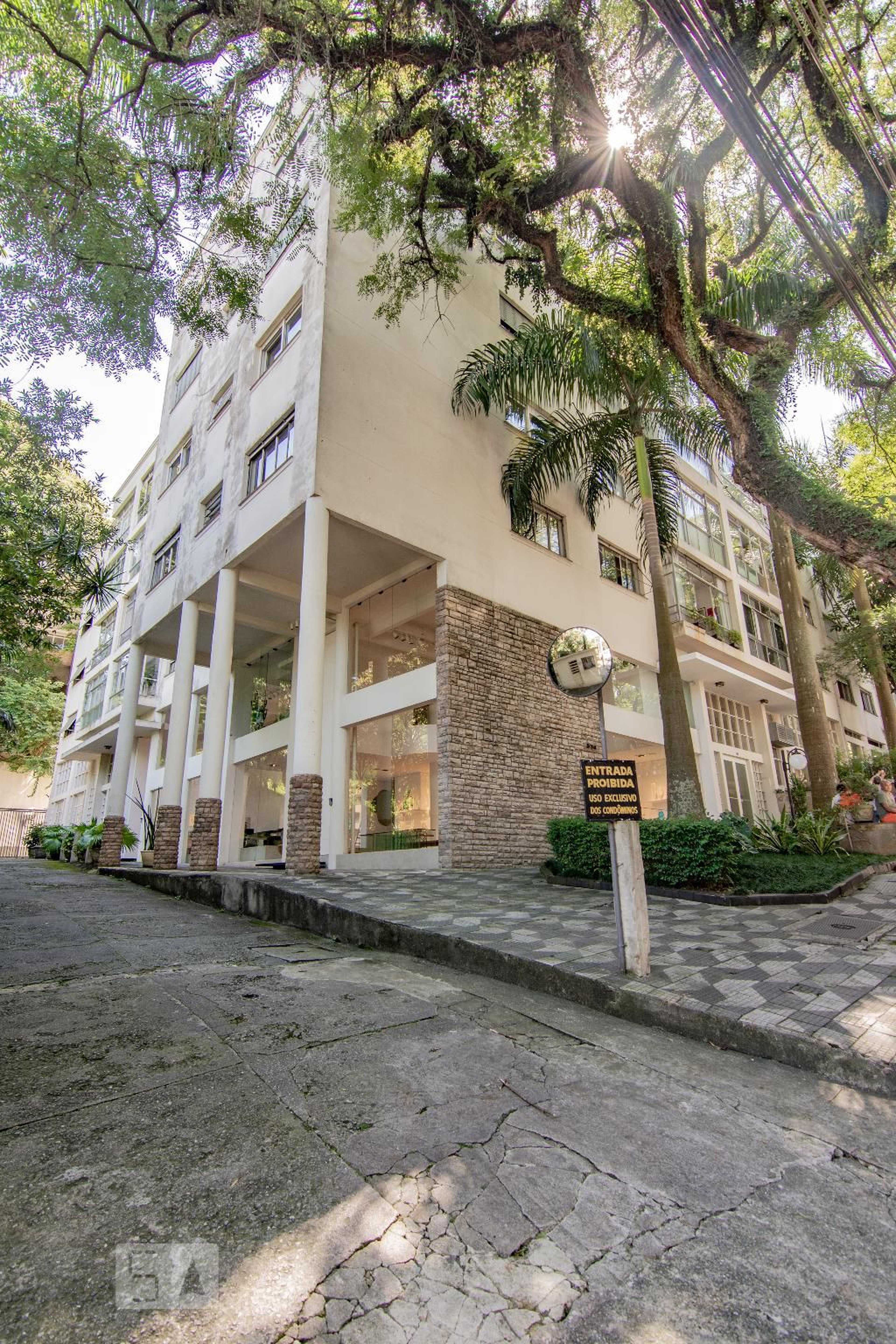 edifício Condomínio Queen Elizabeth