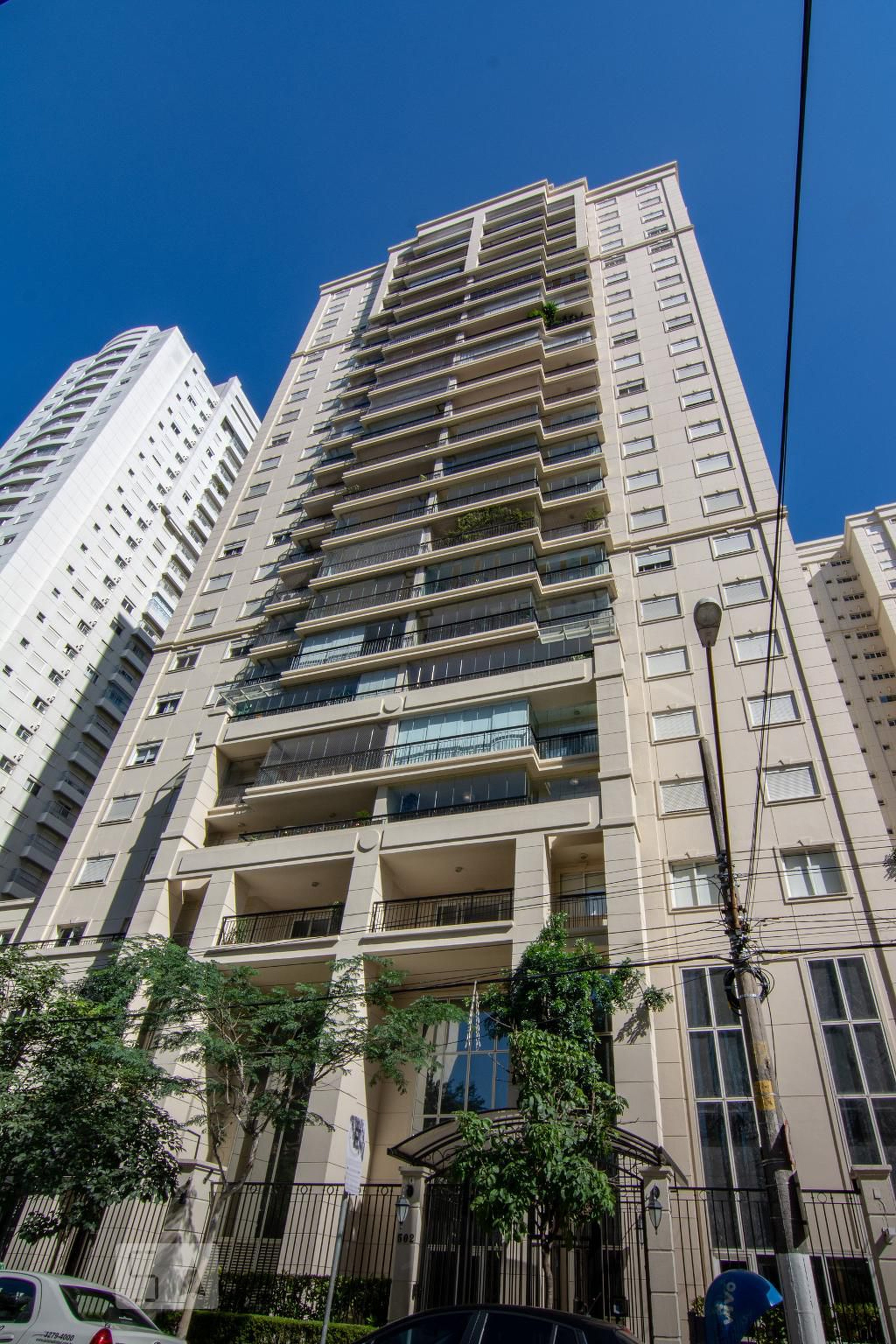 Edifício Condomínio Le Crillon