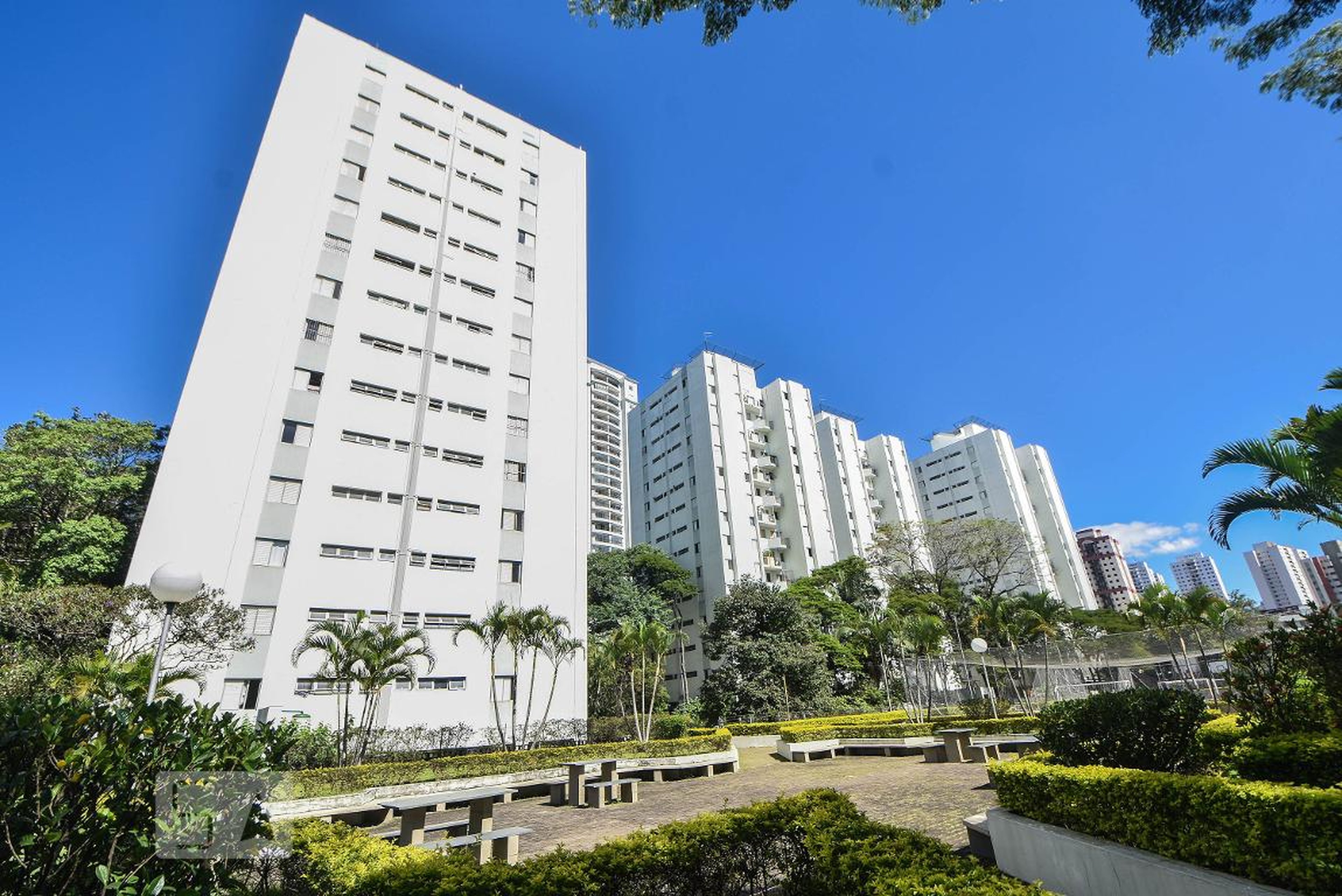 Prédio Condomínio Conjunto Residencial Bosque do Sul