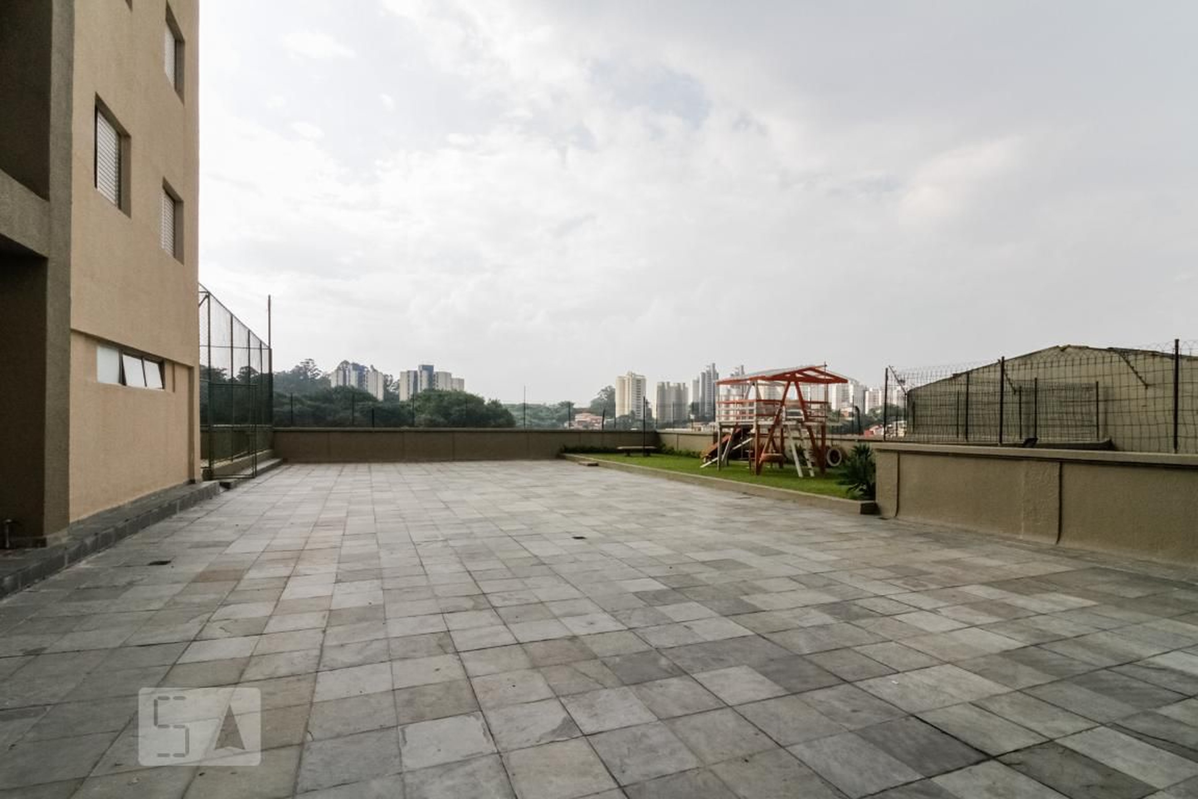 Área Externa - Edifício dos Flamboyants