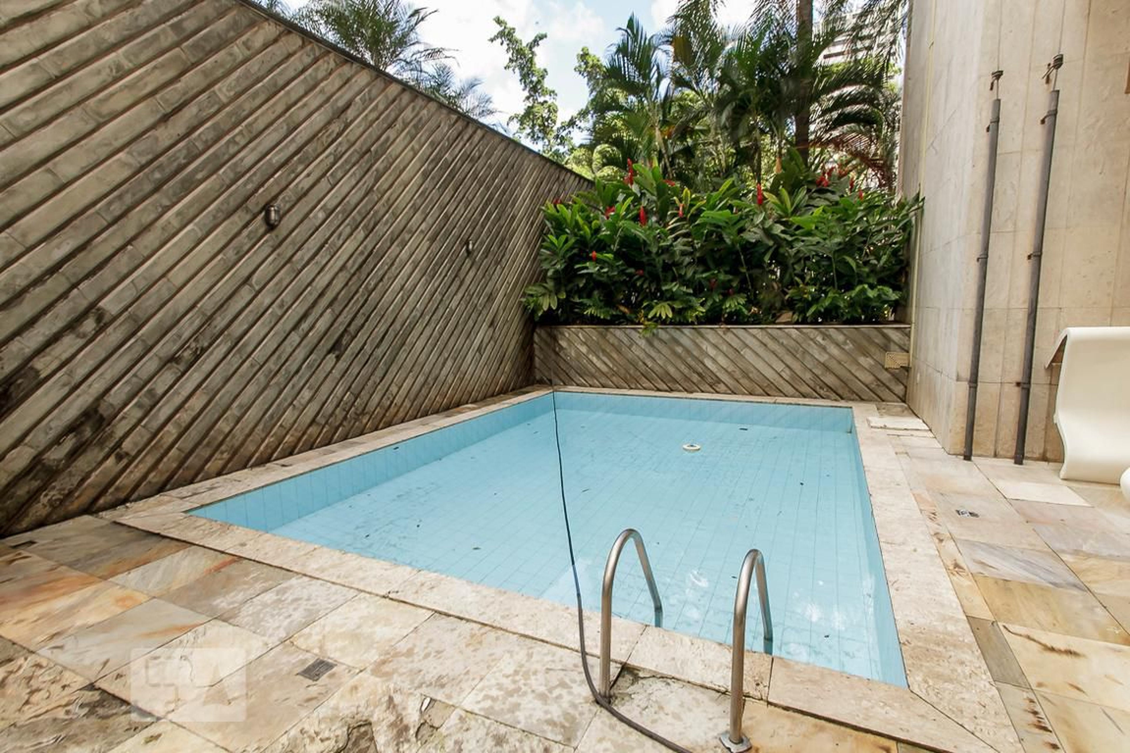 PISCINA - Edifício Atrium