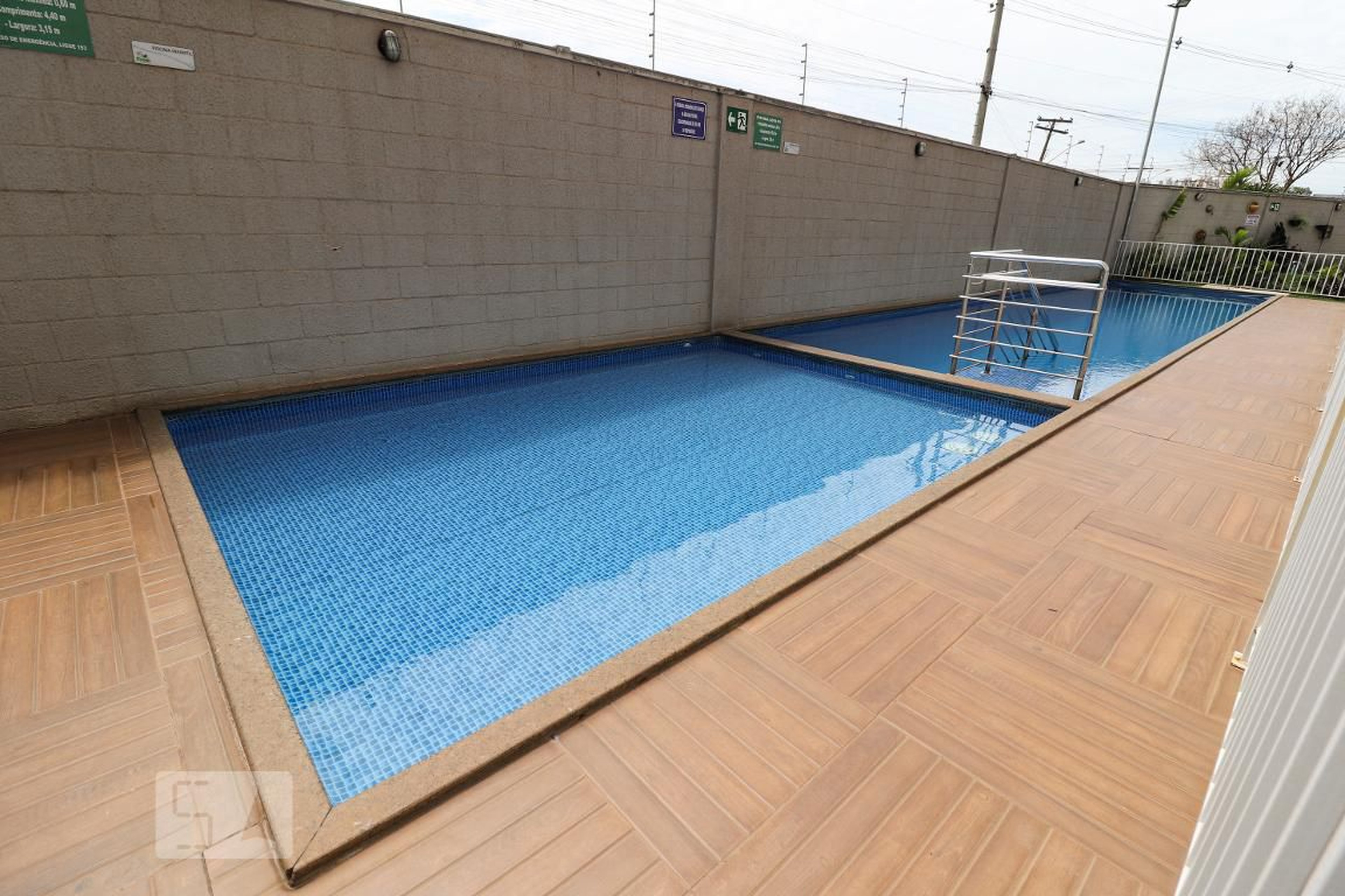 Piscina - Free Eldorado