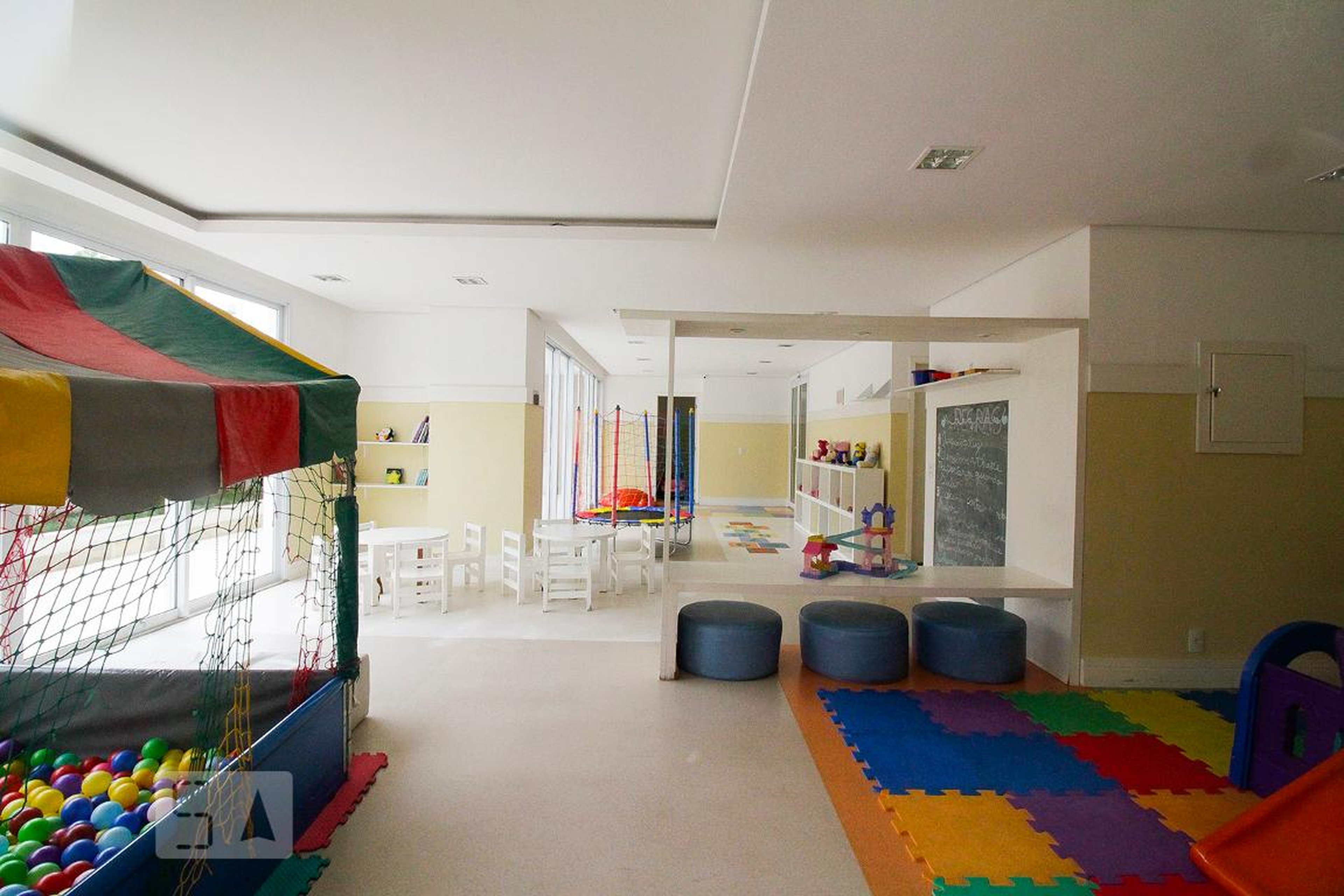 Brinquedoteca - Pateo Mondrian