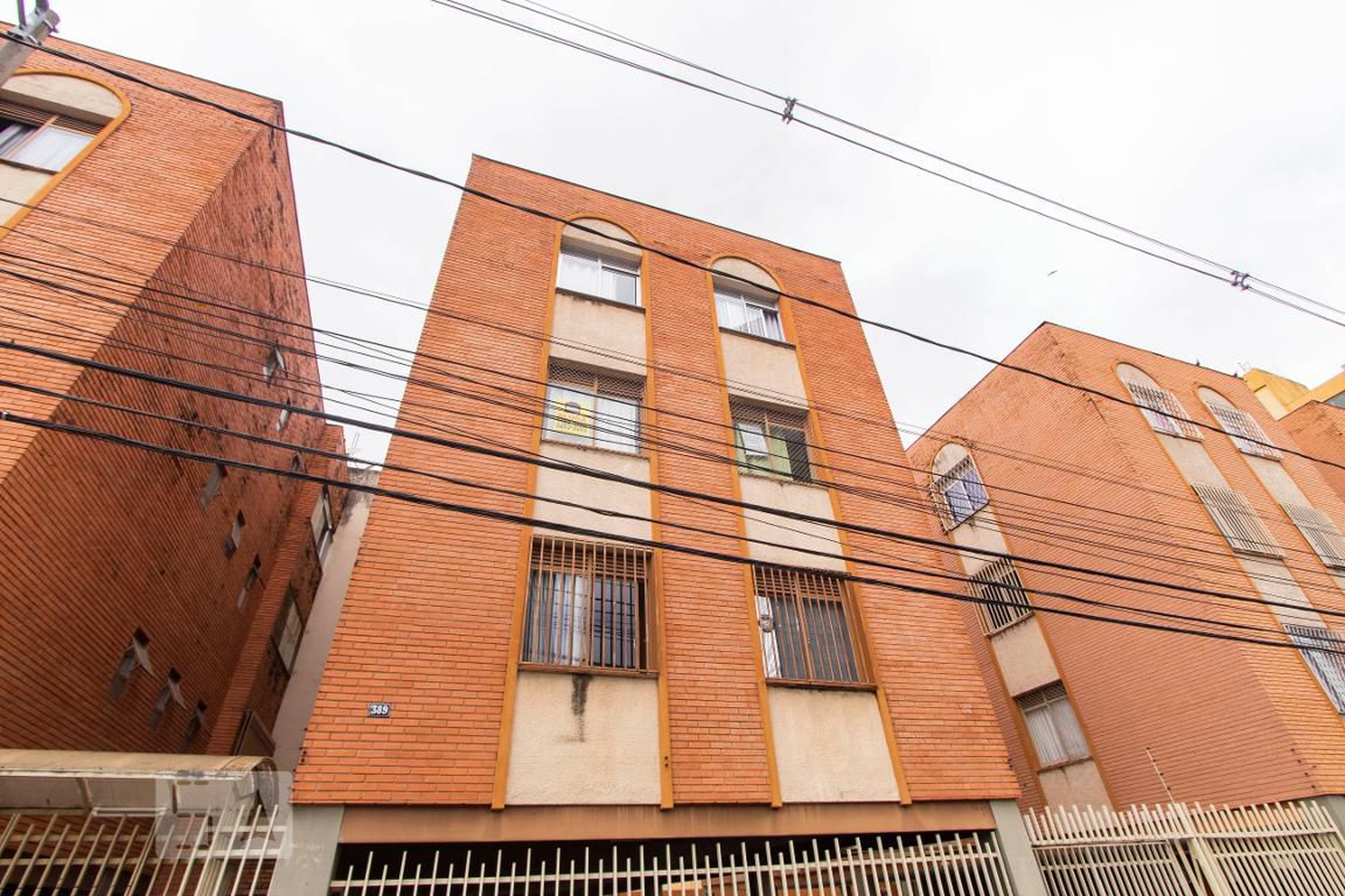 Fachada Condomínio em Avenida Professor Magalhães Penido, 389