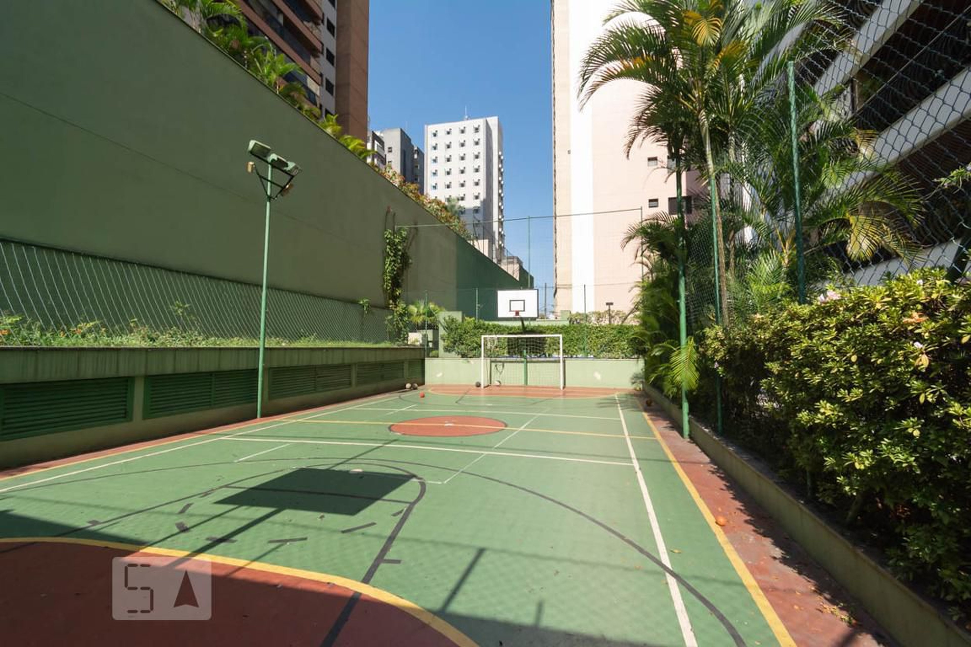 Quadra Poliesportiva - London park