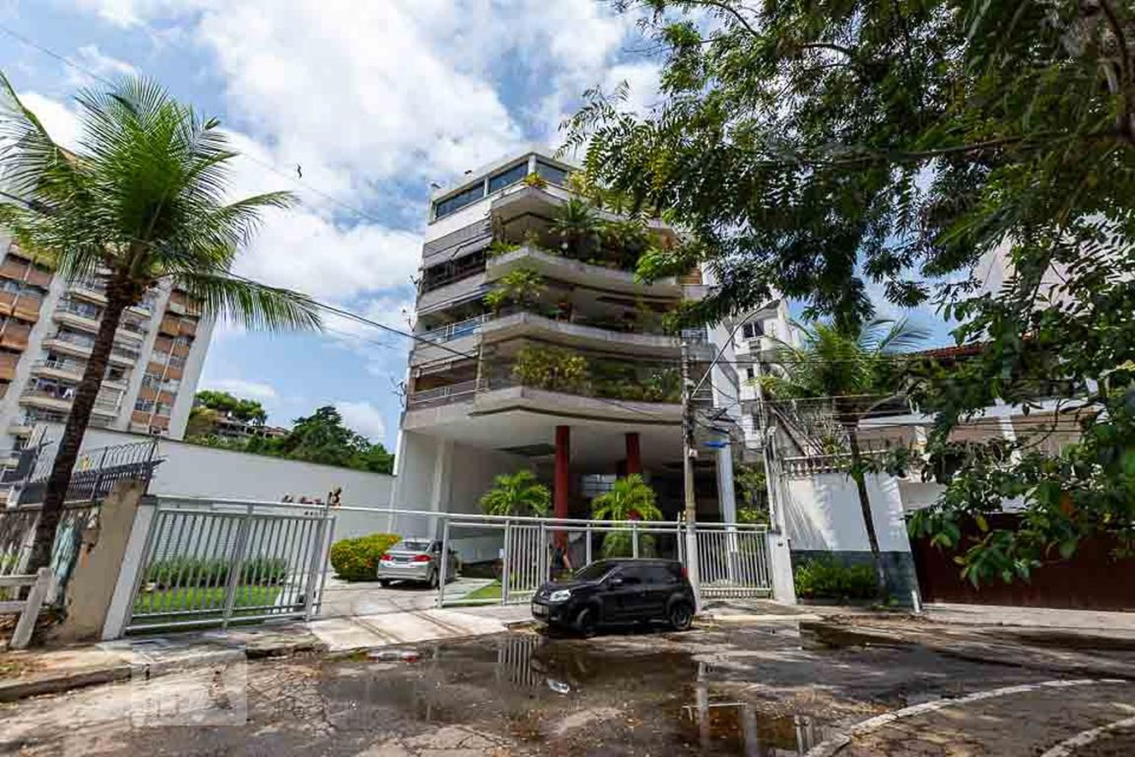 Fachada do Prédio Edifício Bon Voyage I