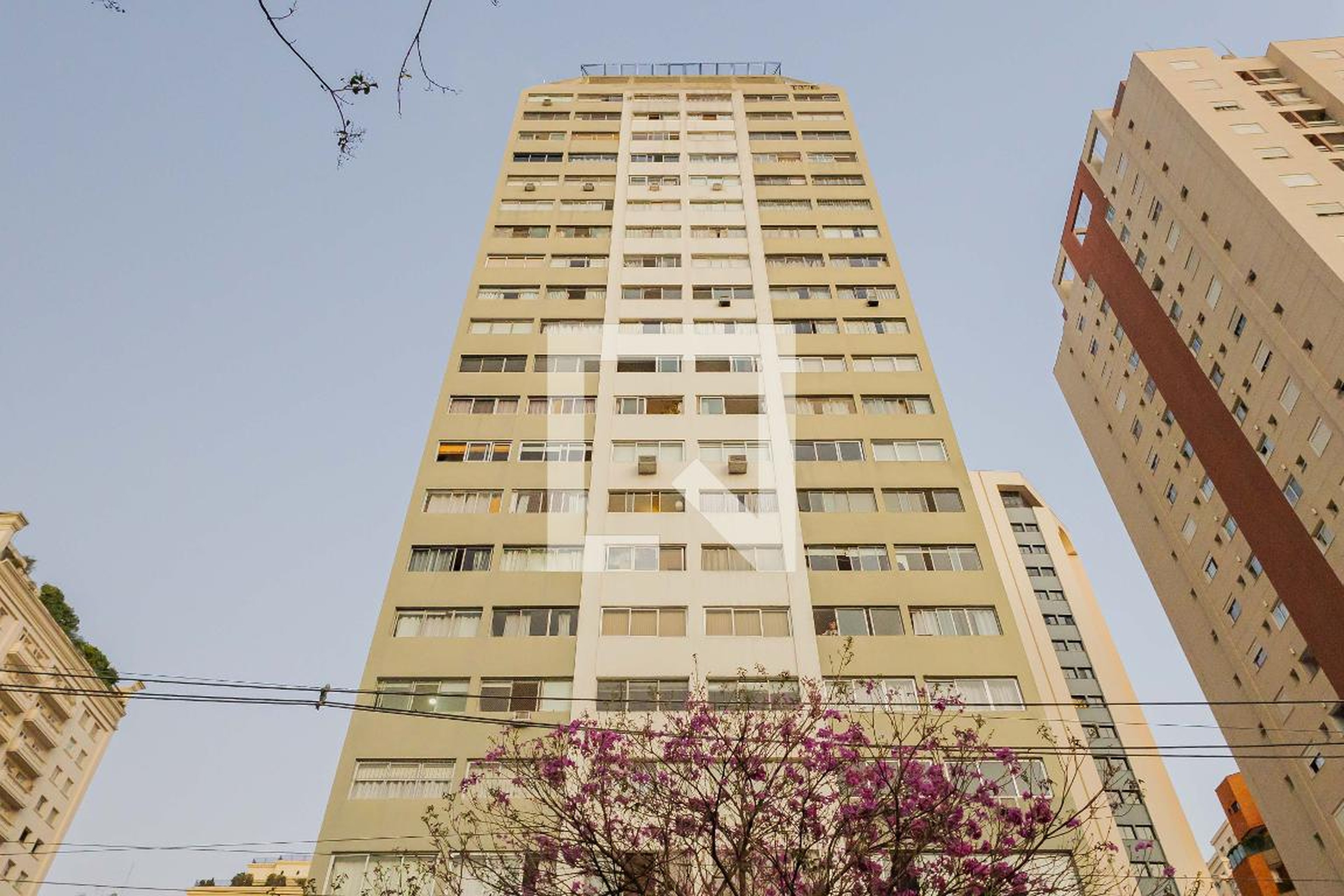 Fachada Condomínio Miami Plaza