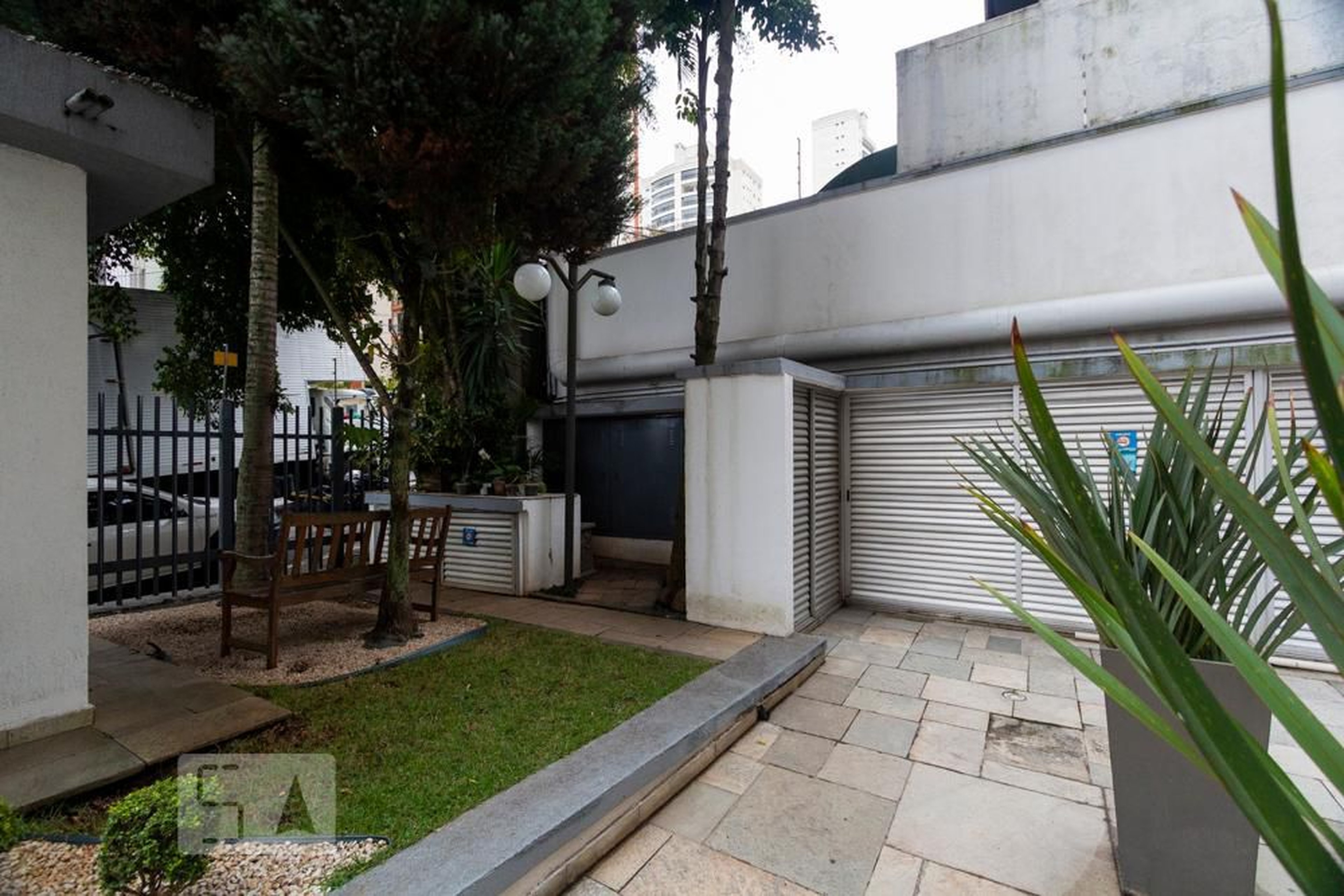 Área externa - Maison Grenoble