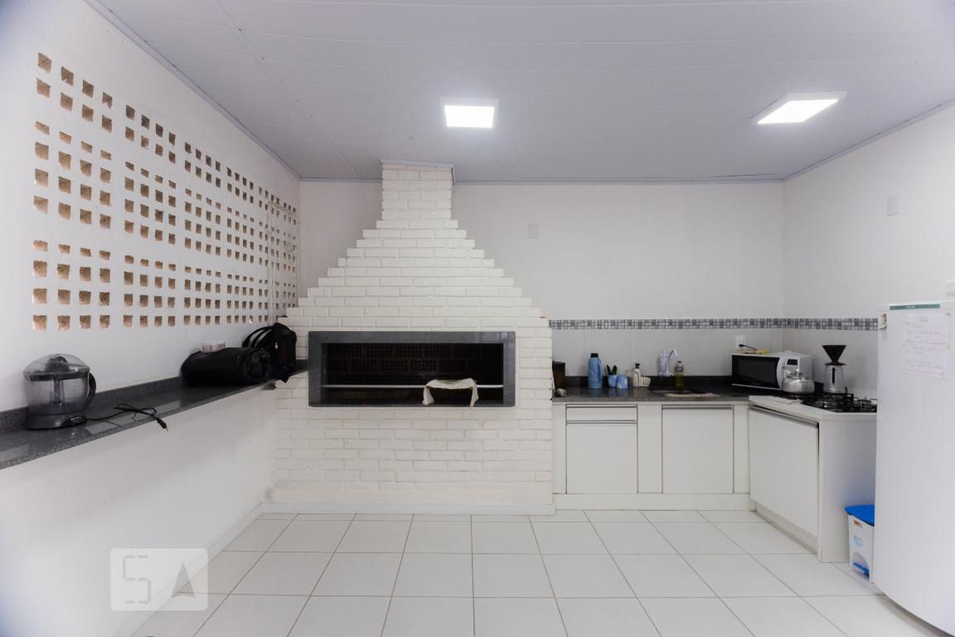 Churrasqueira - Residencial Campos Eliseos