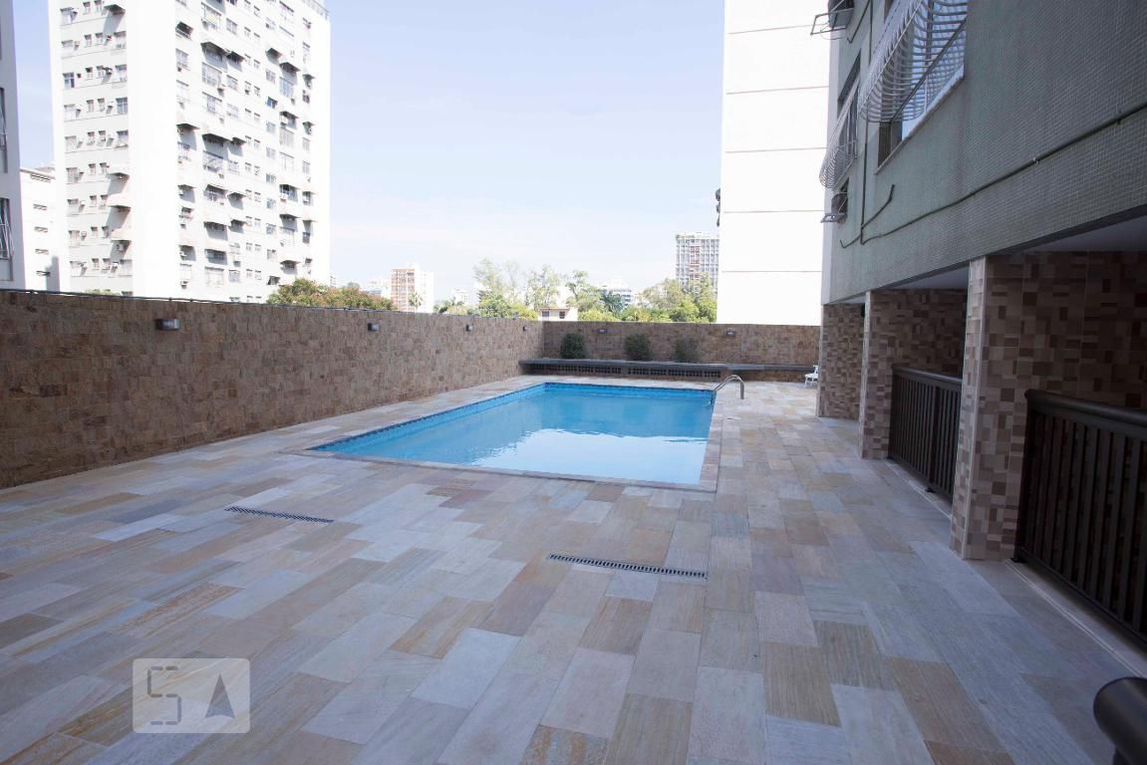 piscina - Jardim das Amendoeiras I