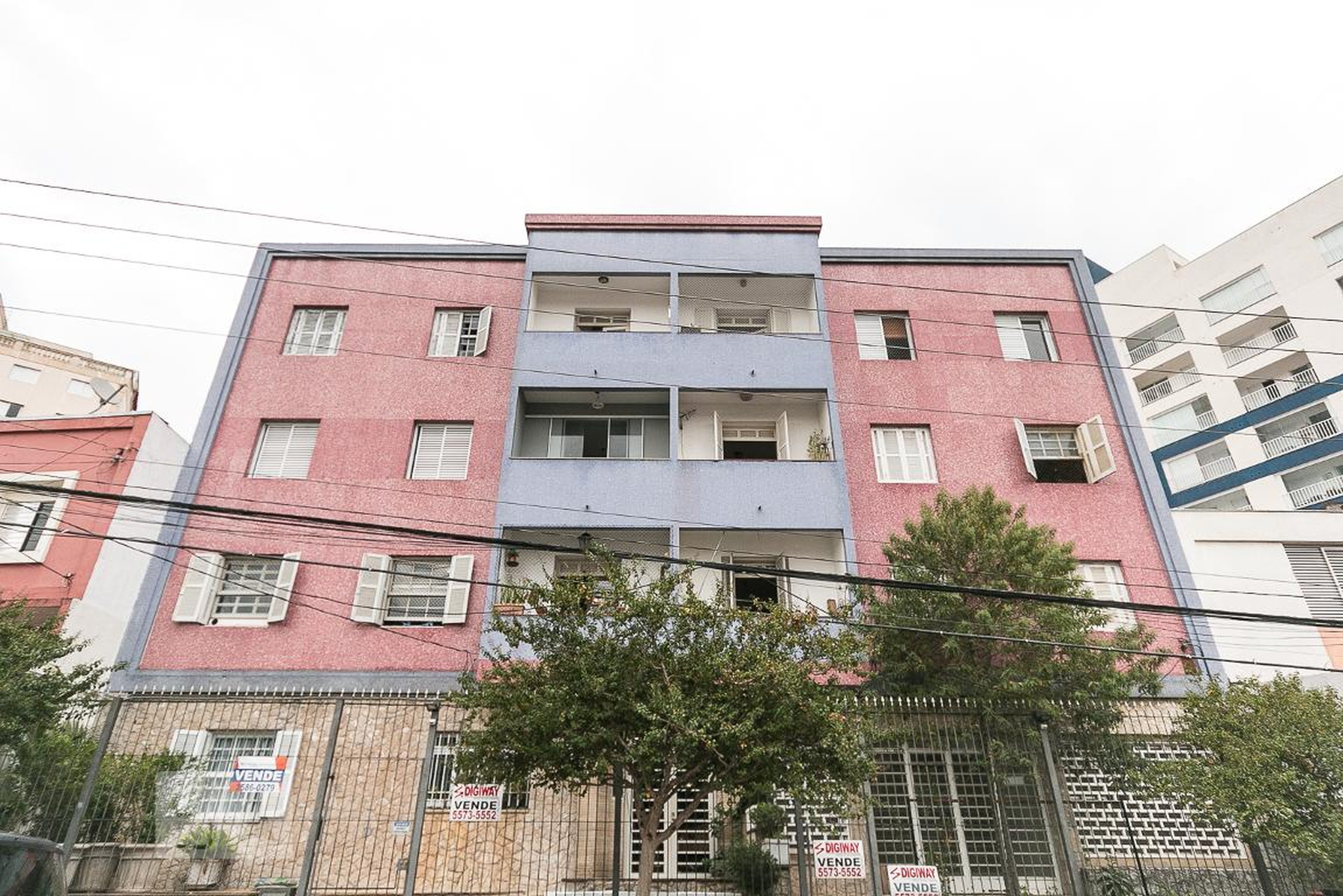 Fachada do prédio Condomínio Magdalena Ferrante