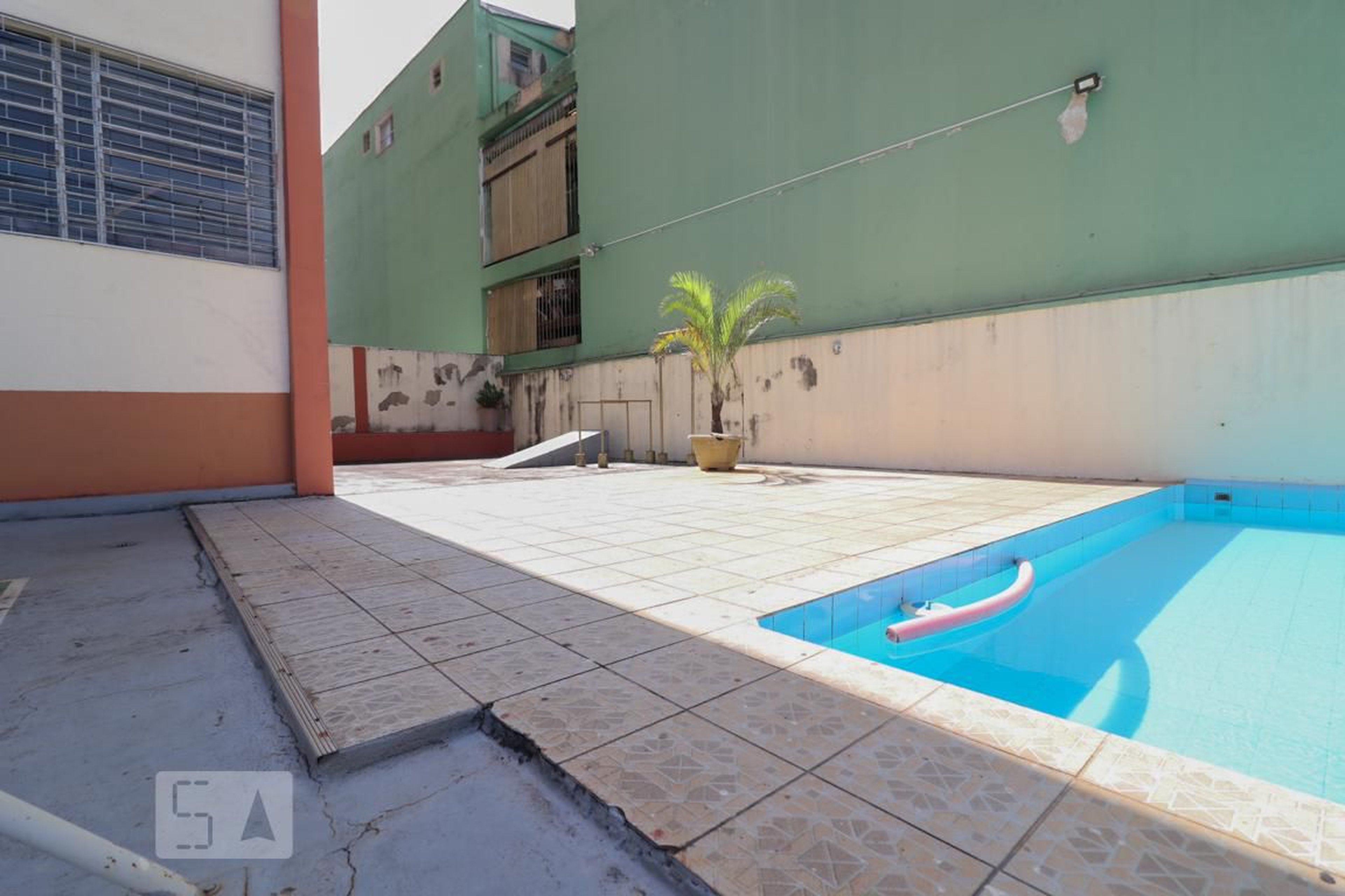 Piscina - Edifício Bernardino A. Ferreira