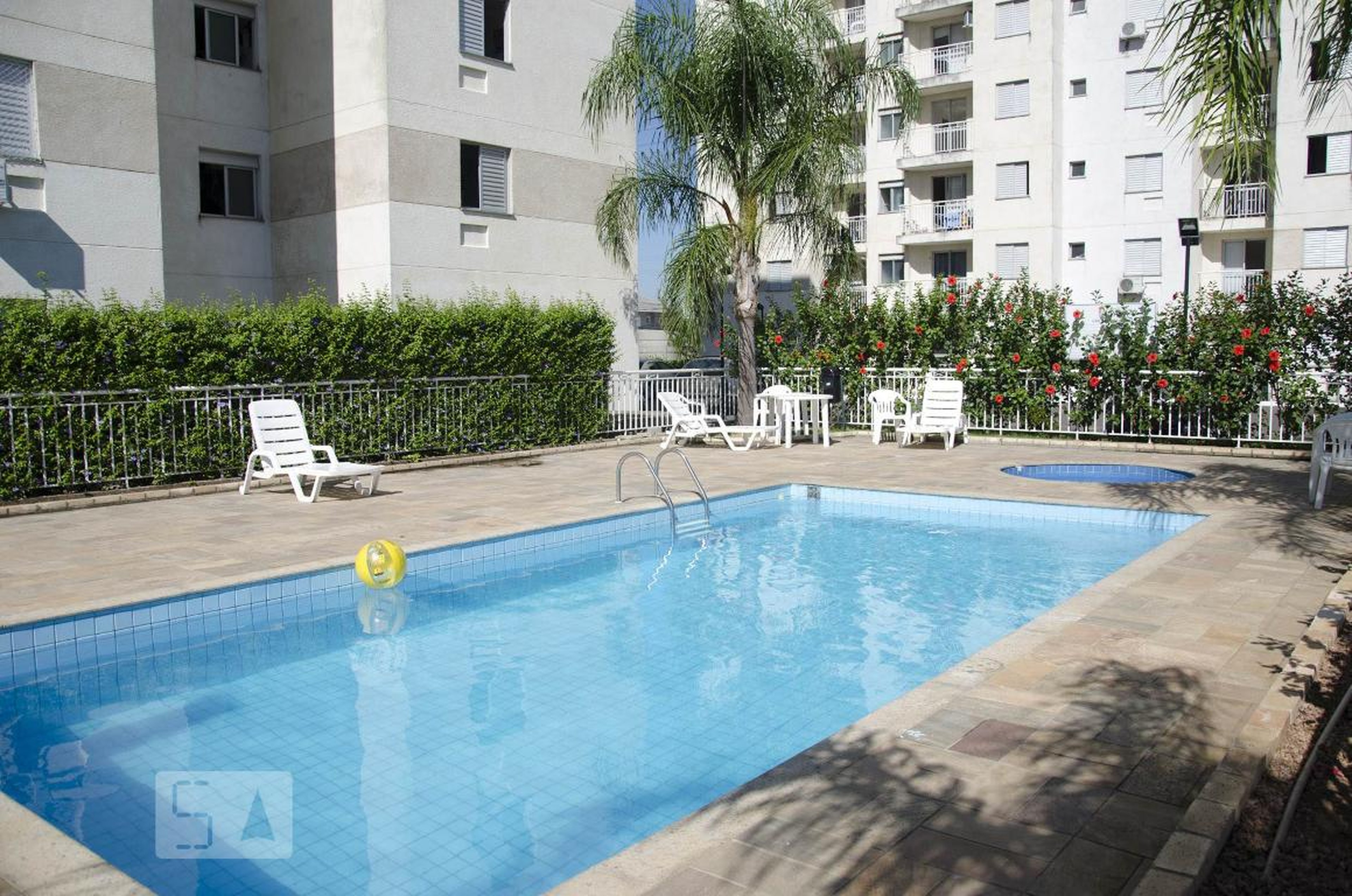 Piscina - Alamedas das Tulipas