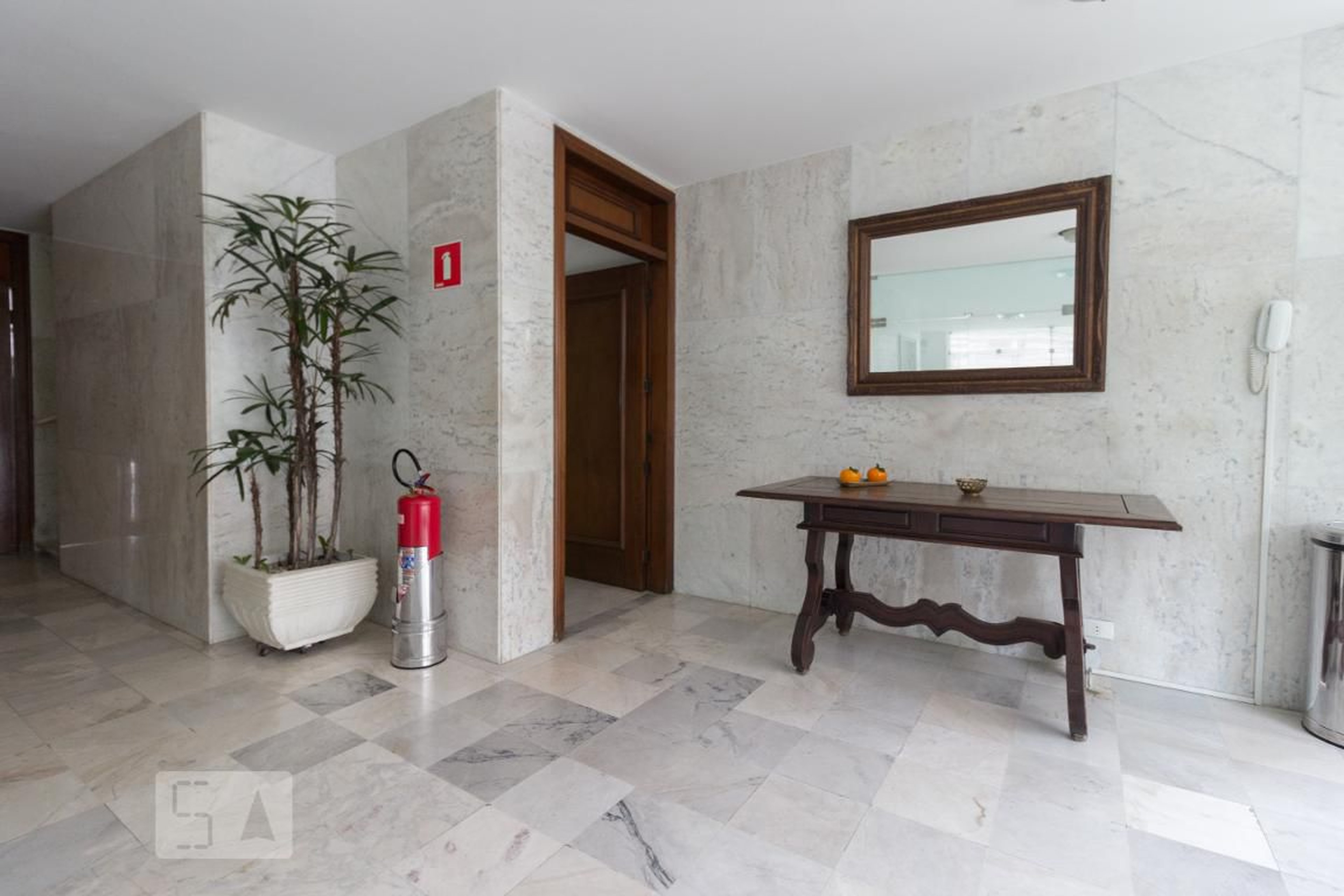 Hall - Edifício Egeu