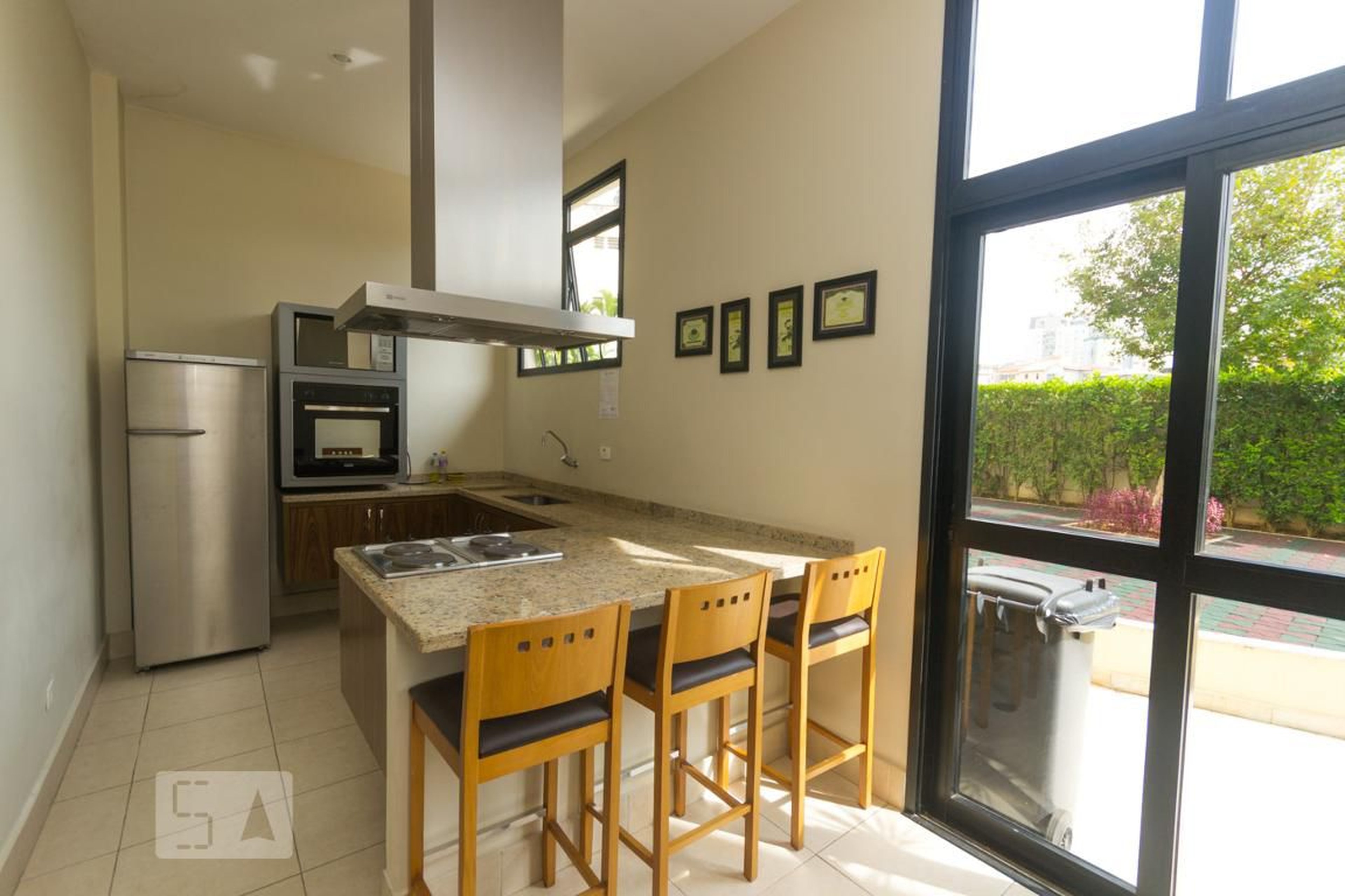 Salão gourmet - Jardim de Mermier