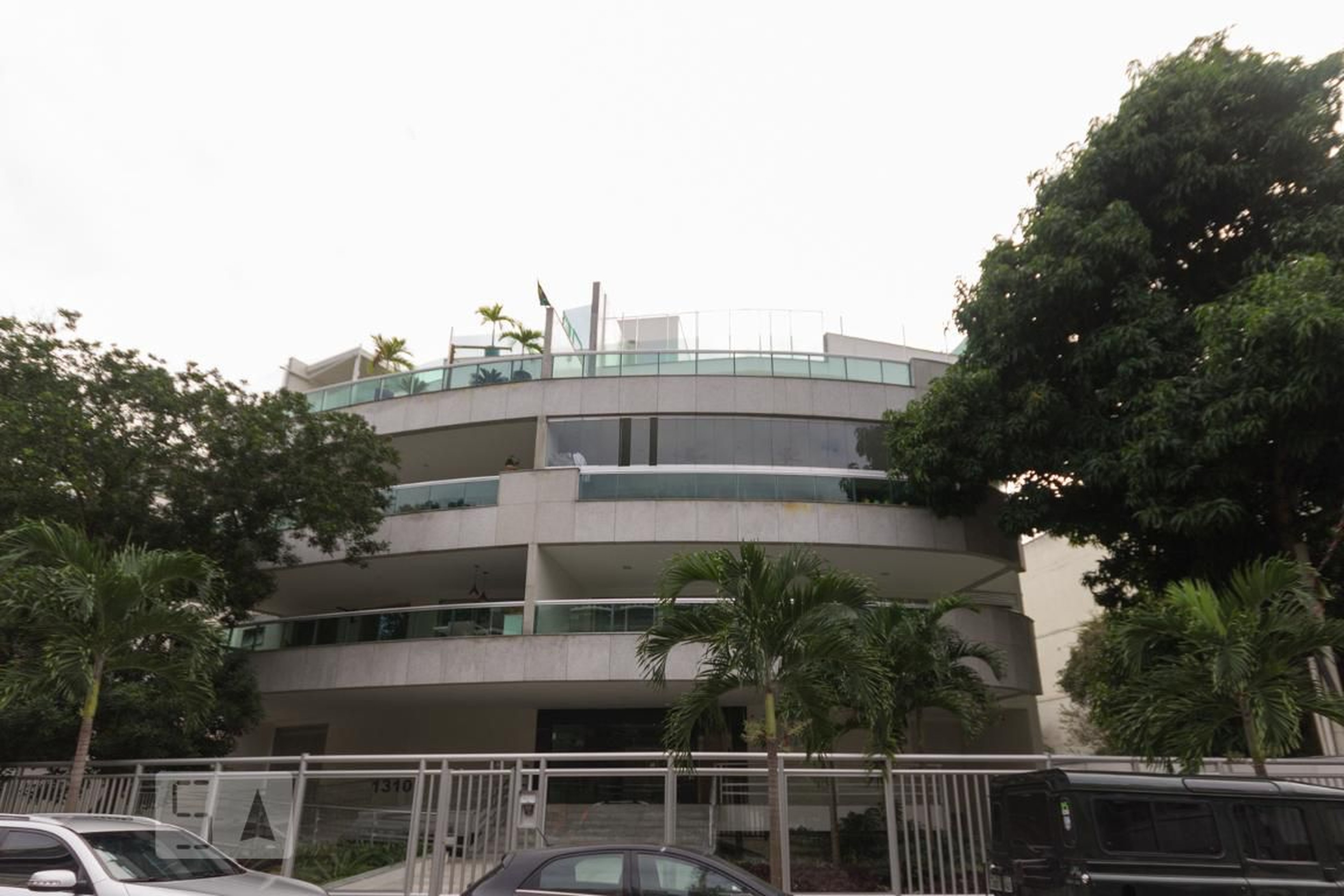 Fachada Condomínio em Avenida General Guedes da Fontoura, 1310