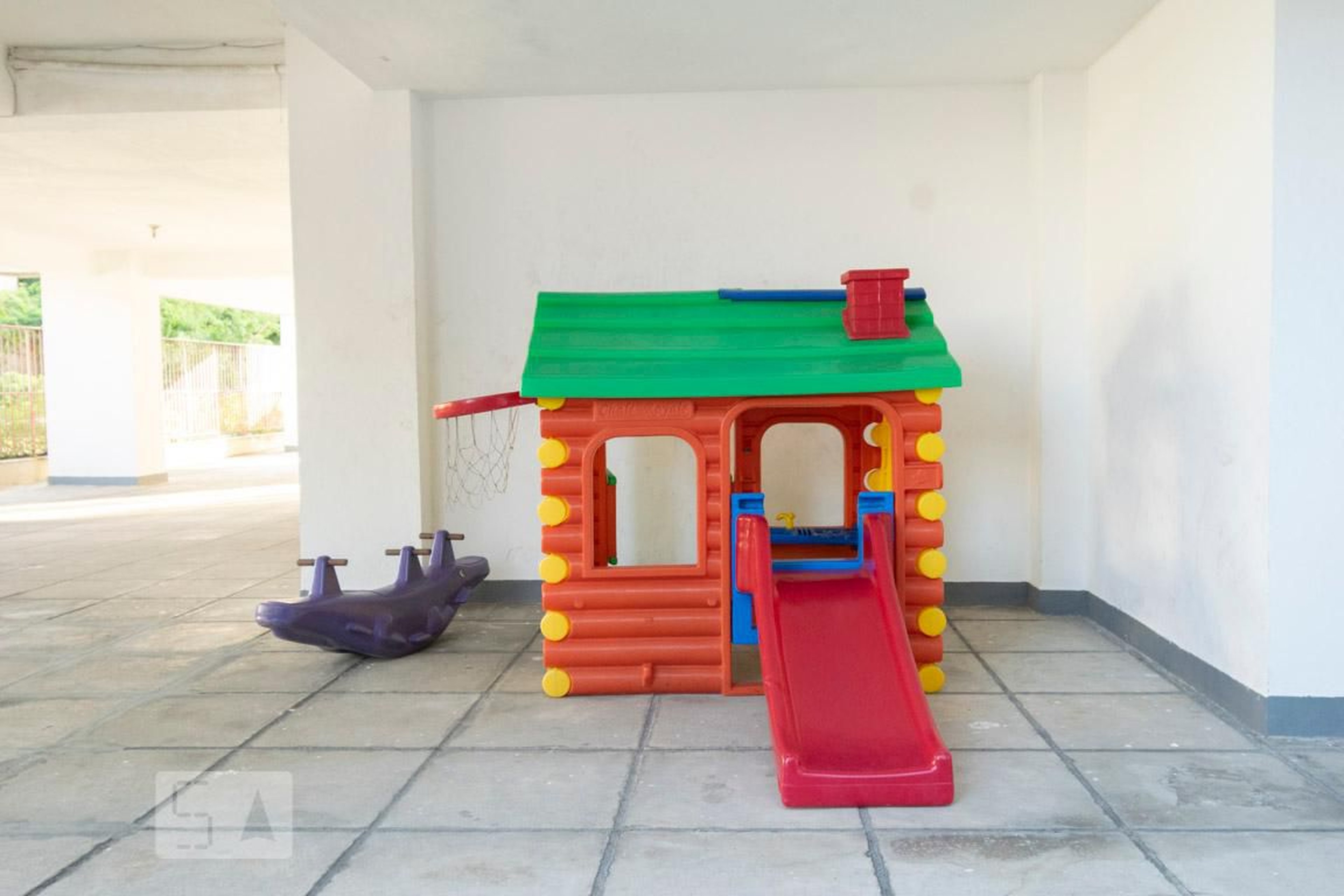 Playground - Tour de Notre Dame