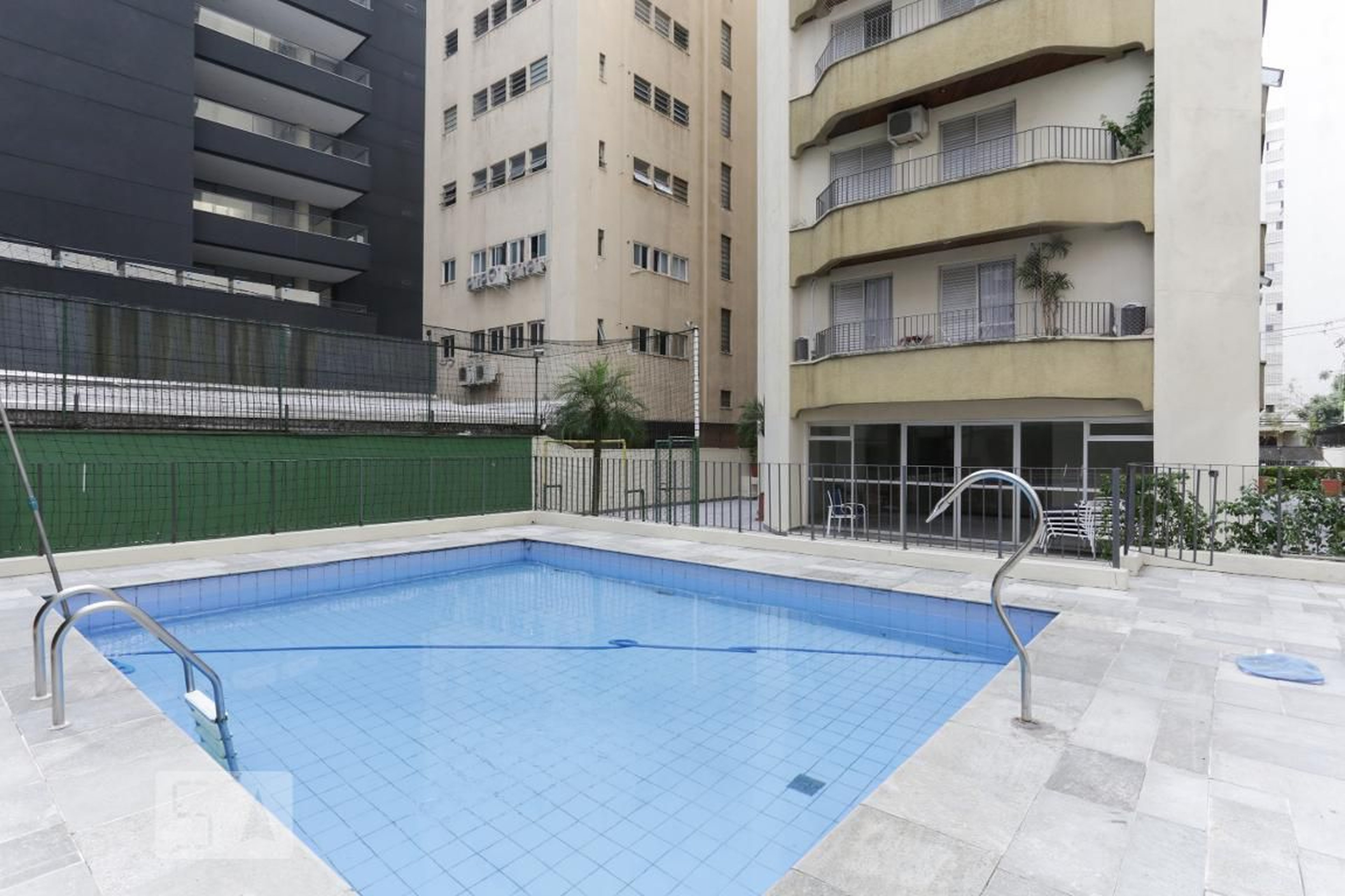 Piscina - Princesa Isabel Orleans Bragança