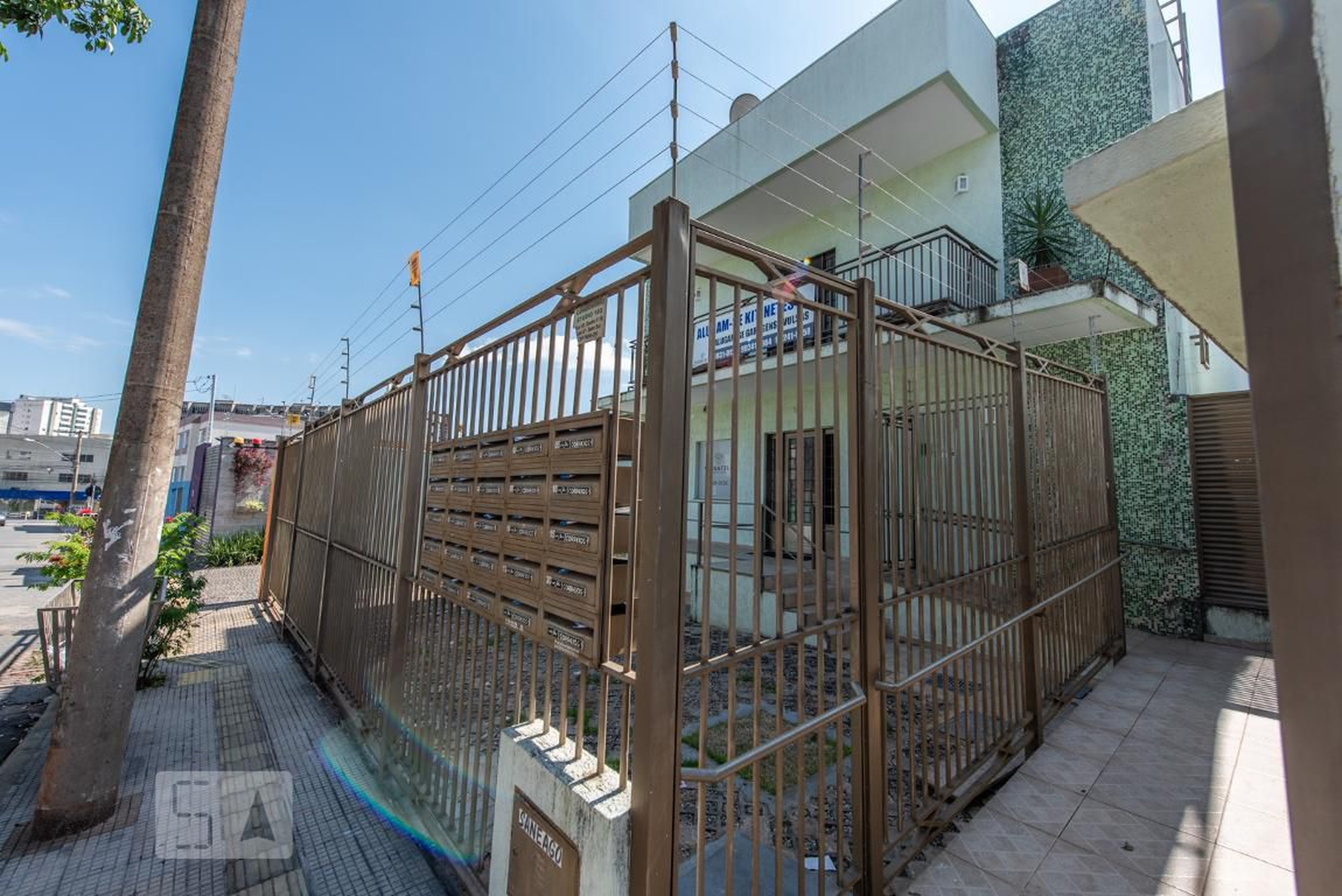 Fachada Condomínio em Rua 103, 81