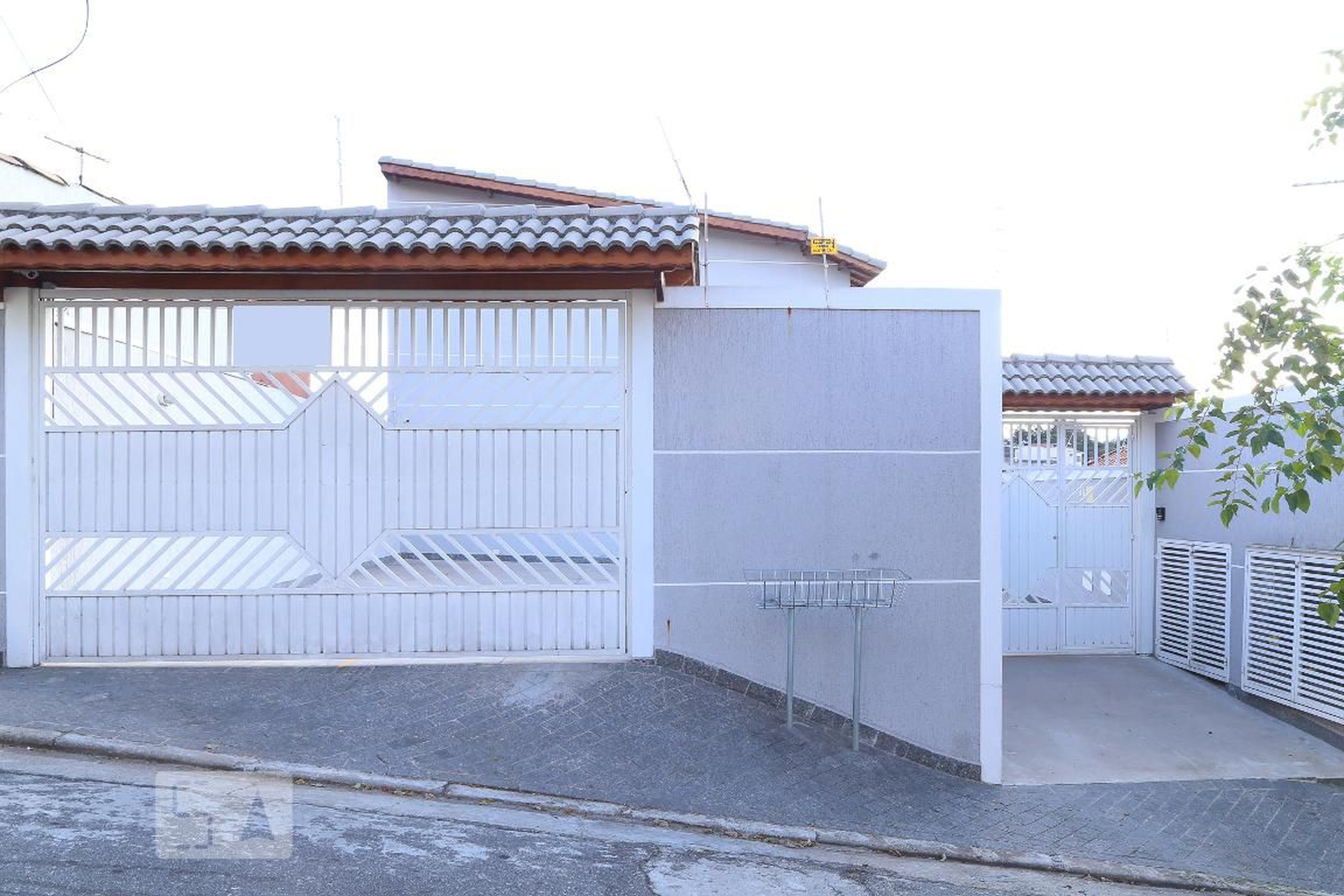 Fachada Condomínio em Rua Araguaia Feitosa Martins, 270