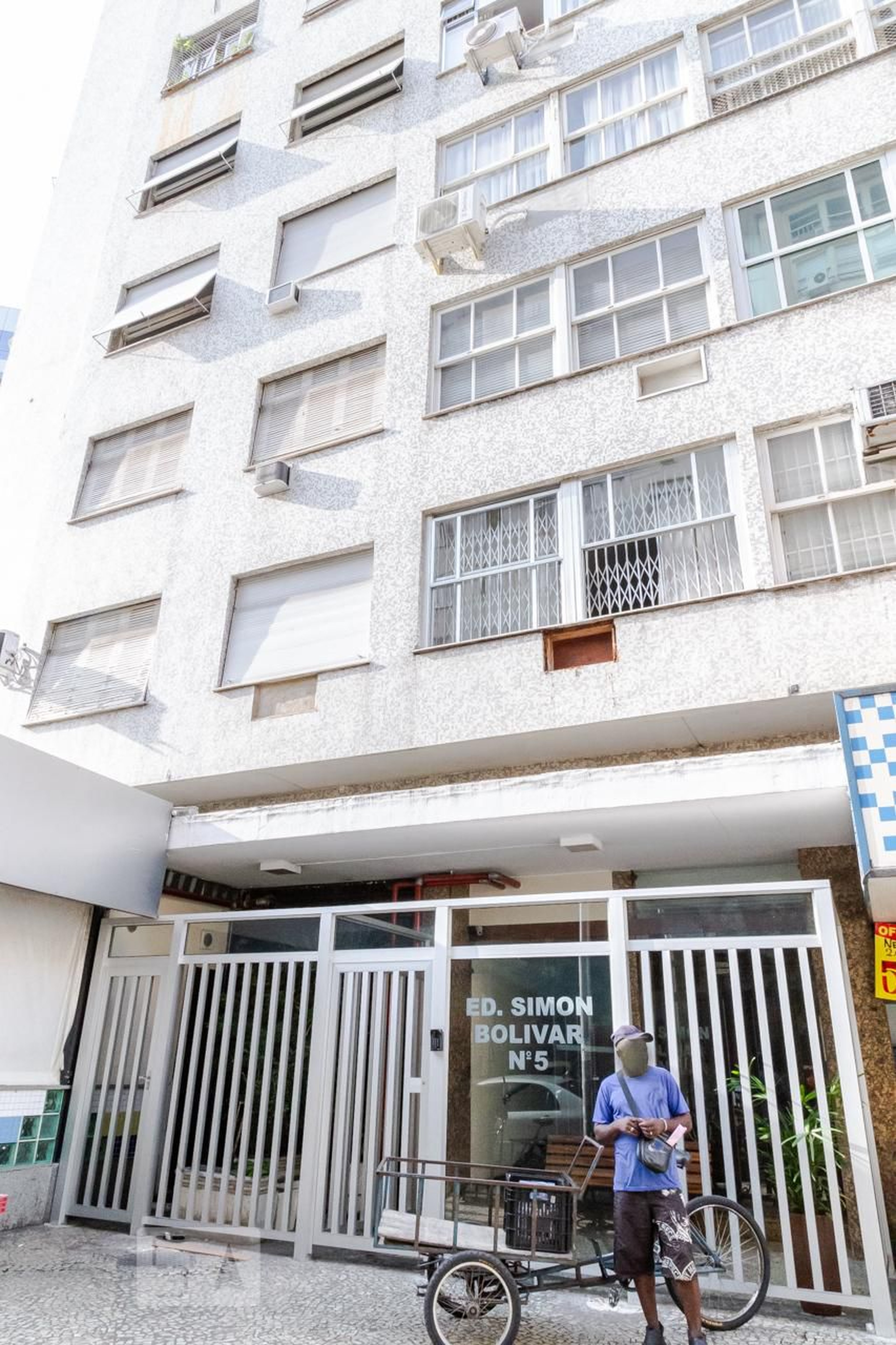 Fachada Condomínio Simon Bolívar