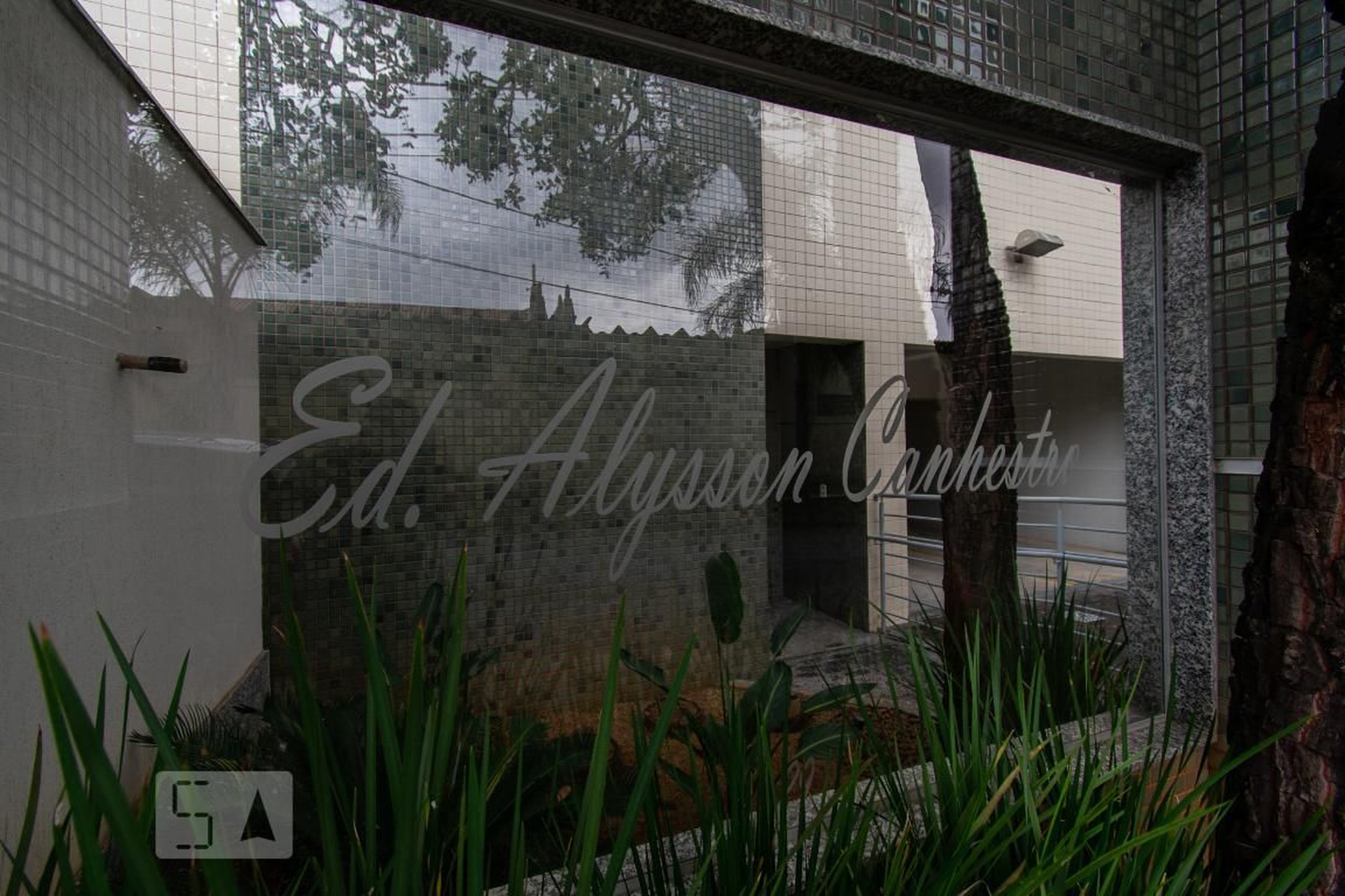 Fachada Condomínio Alysson Canhestro