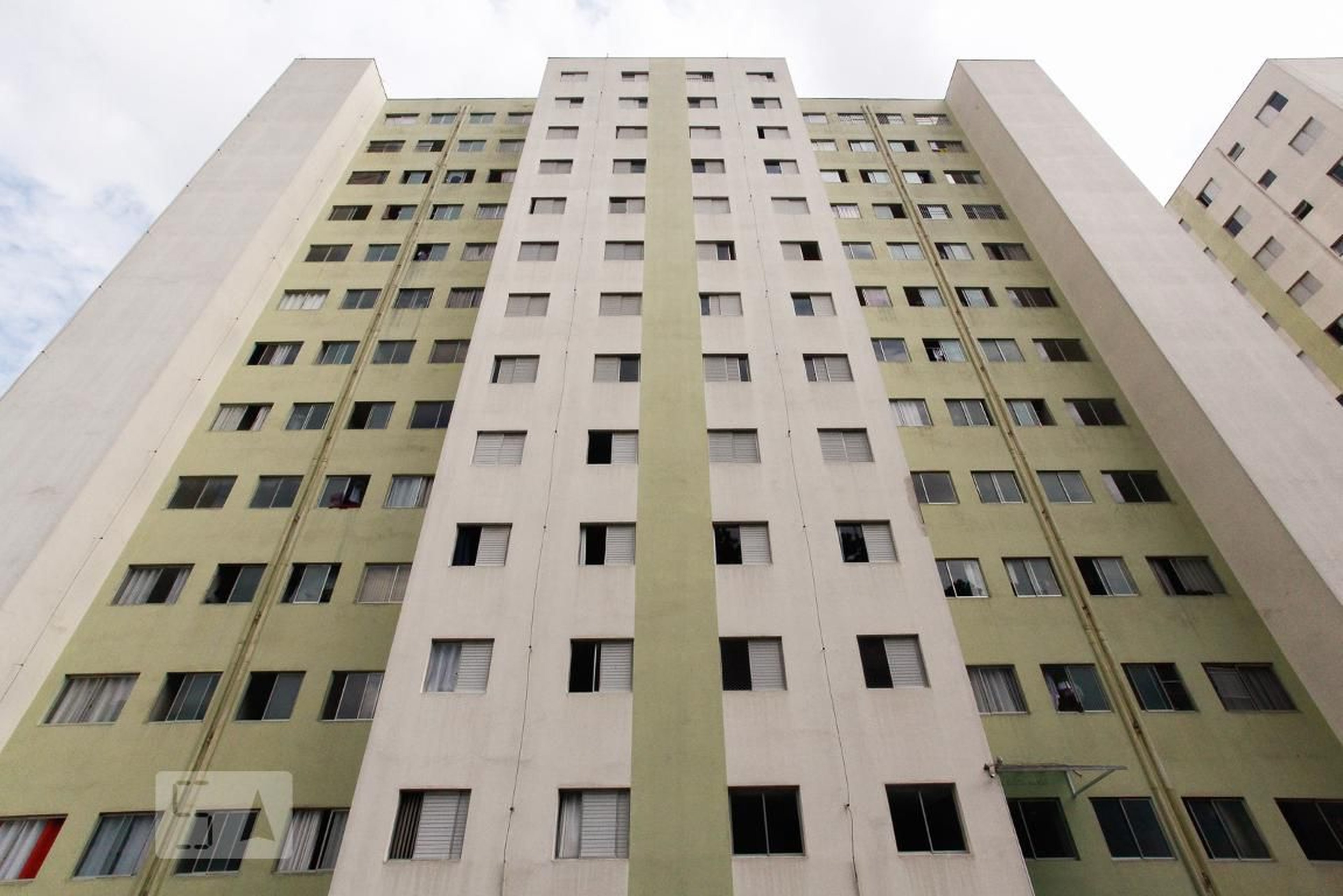 Prédio Condomínio Cidade Maia e Uuáp