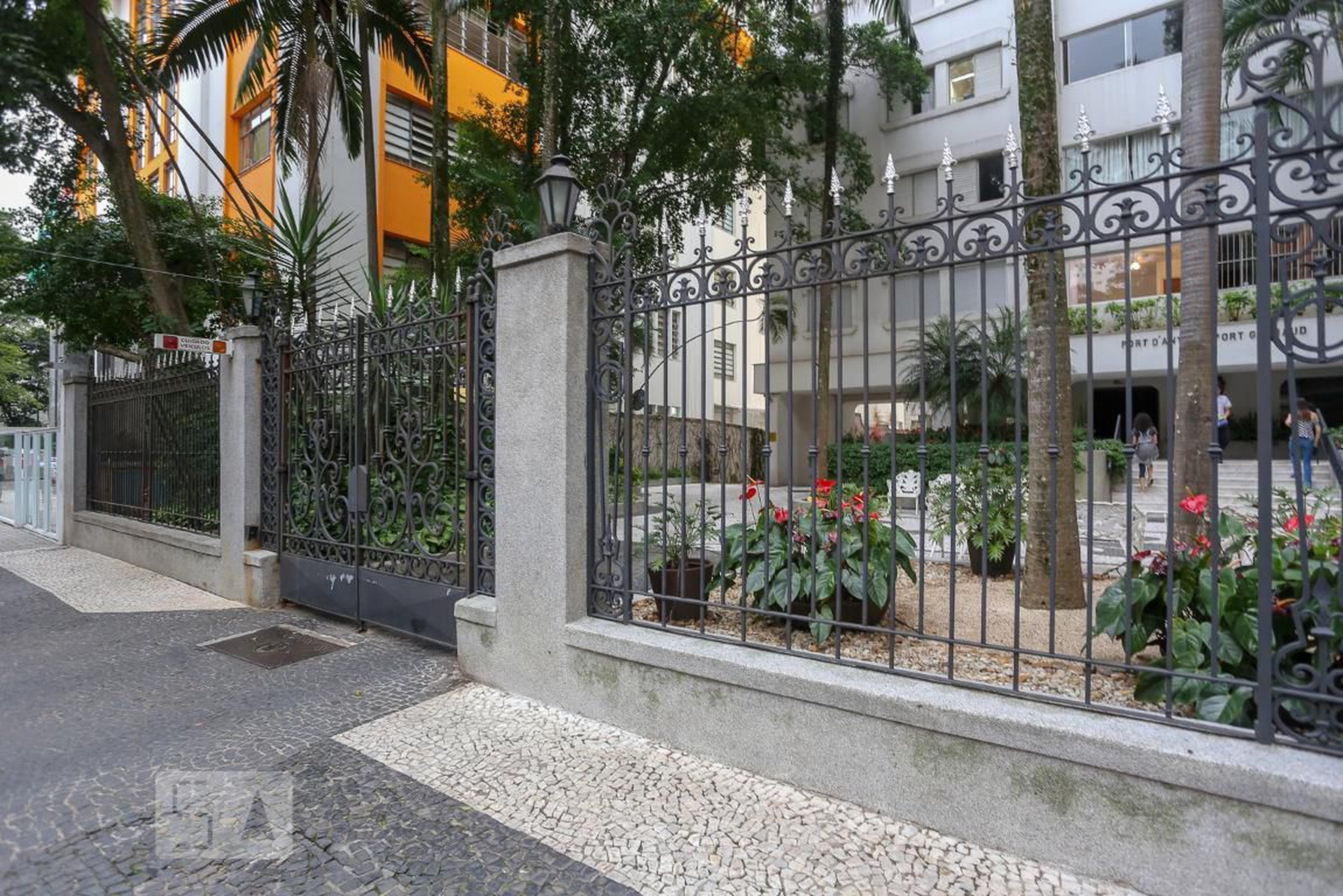 Fachada do Condominio Condomínio Edifícios Port DAntibes & Port Grimaud