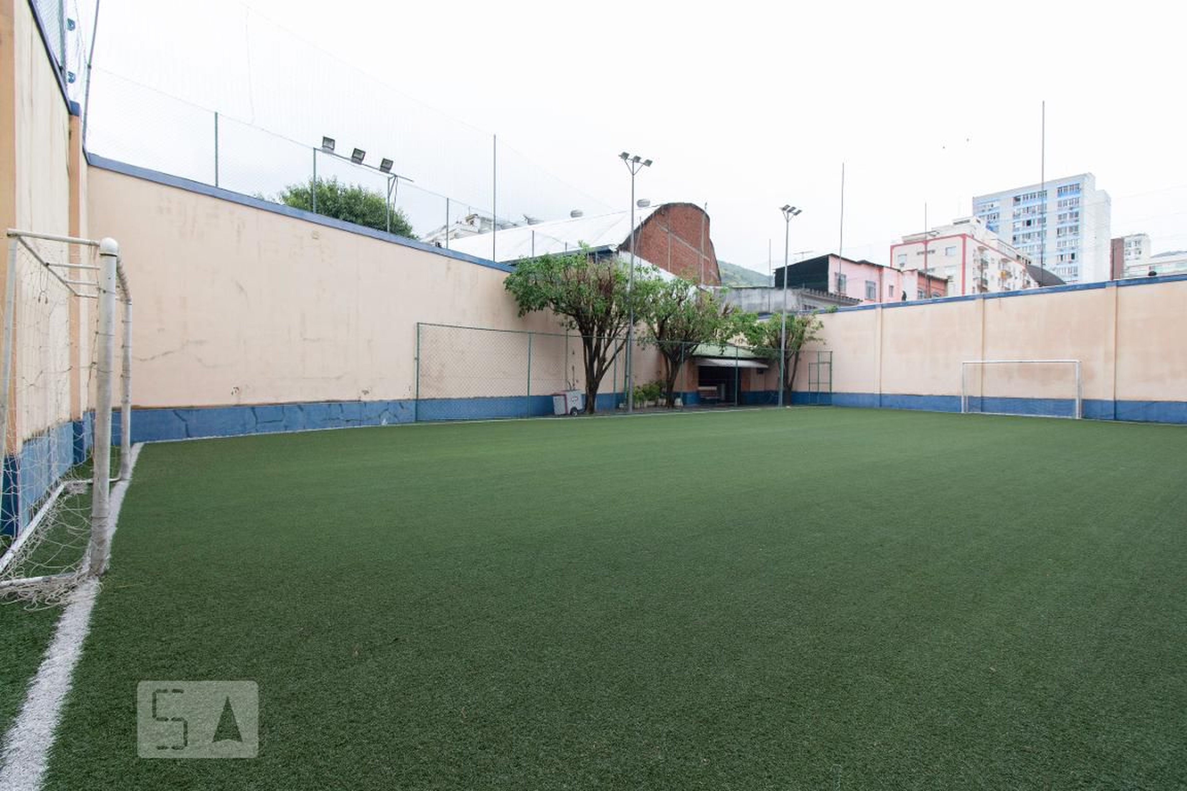 Campo de futebol - Edifício Canrobert