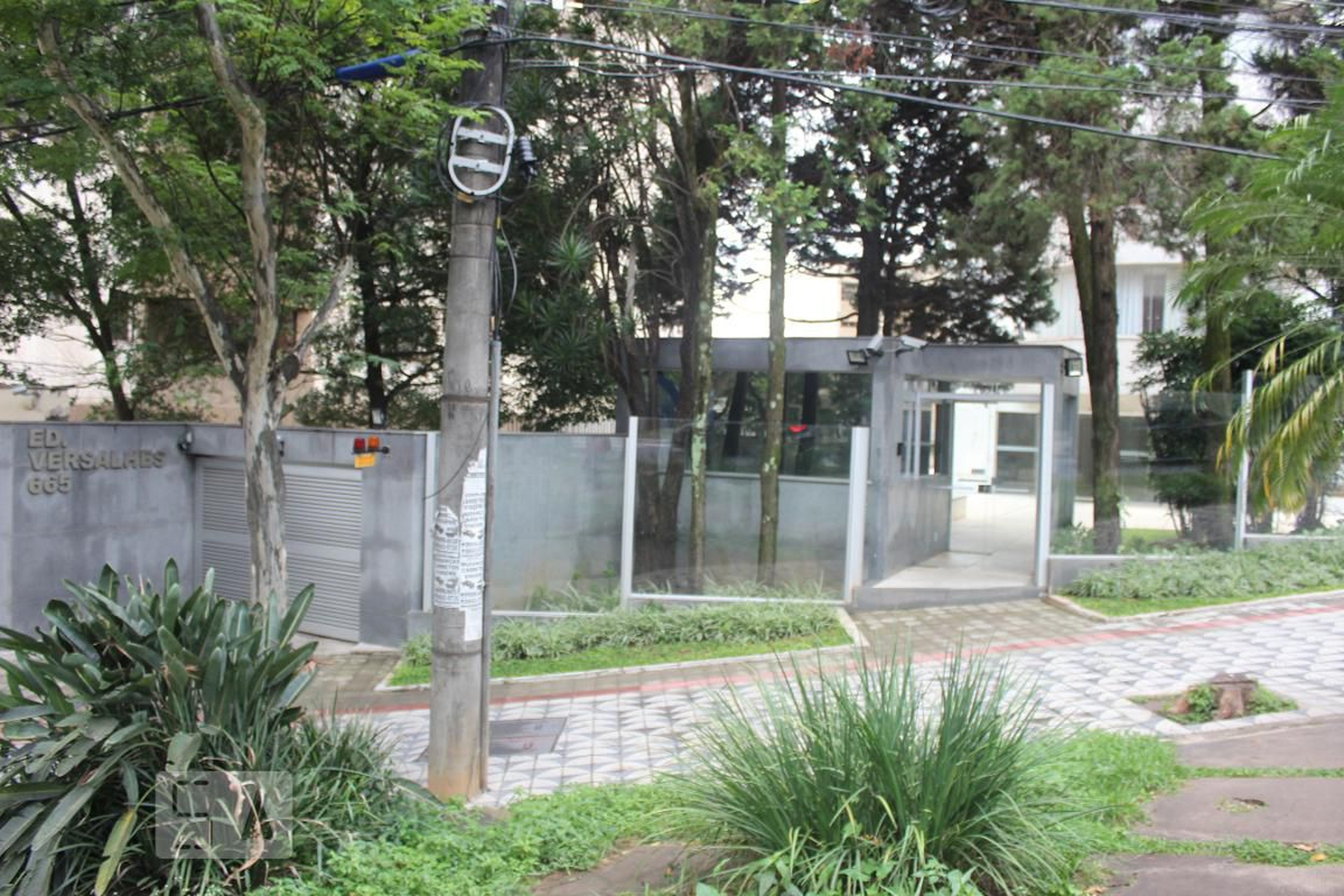 Fachada Condomínio em Avenida dos Bandeirantes, 665