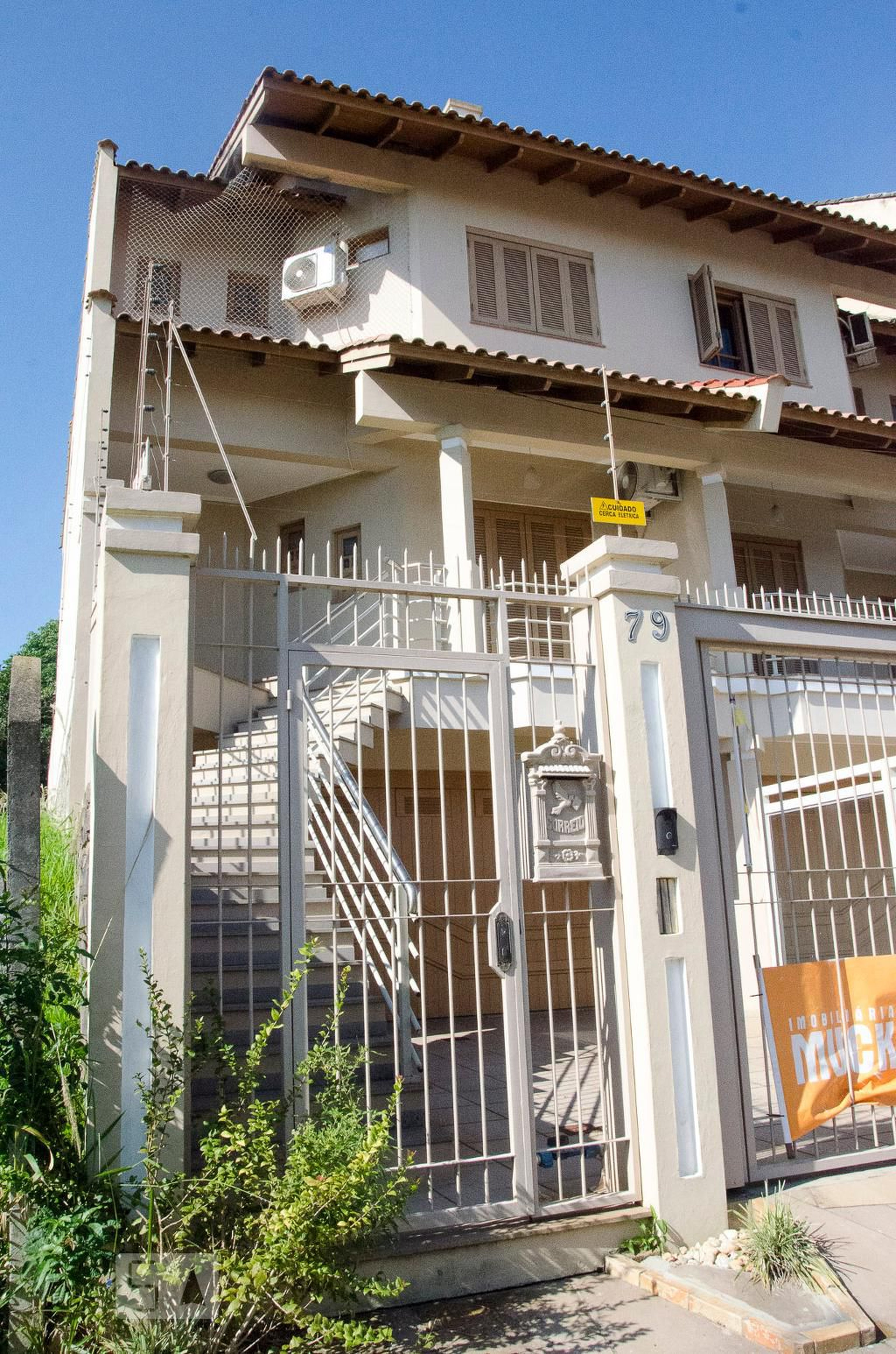 Fachada Condomínio em Rua Vinícius de Morães, 79