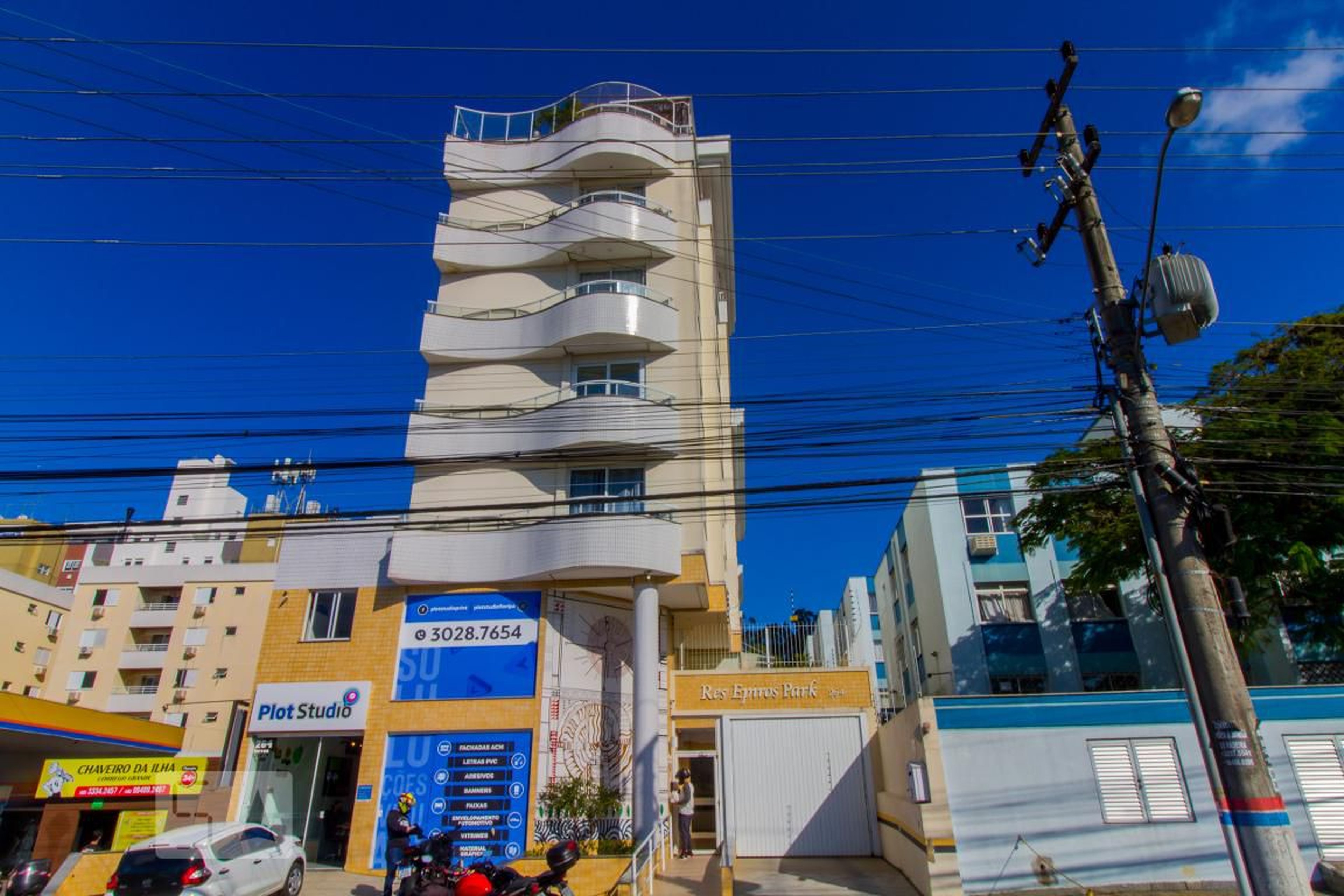 Fachada do Condomínio Condomínio Epiros Park