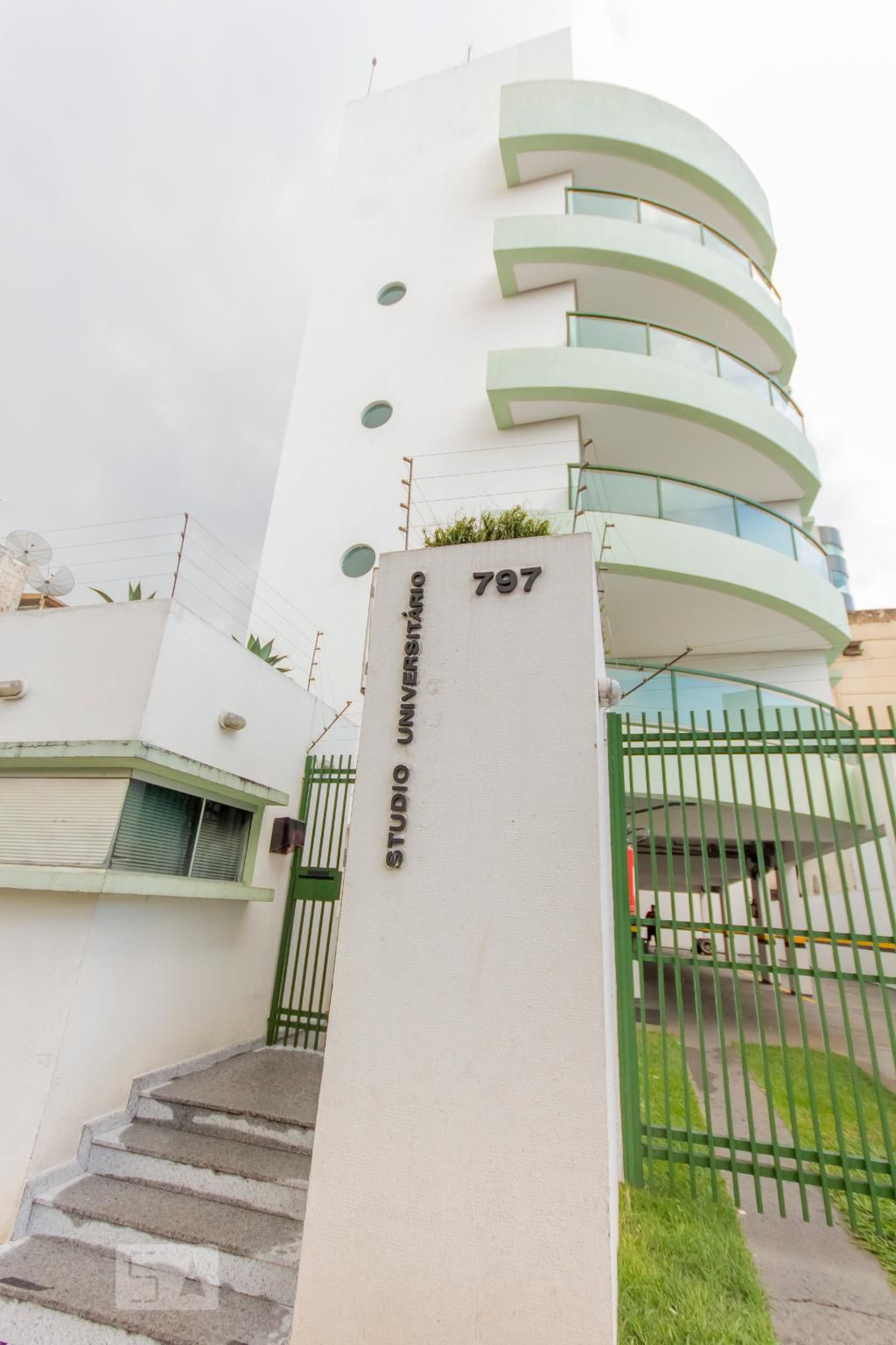 Fachada Condomínio em Avenida Universitária, 797