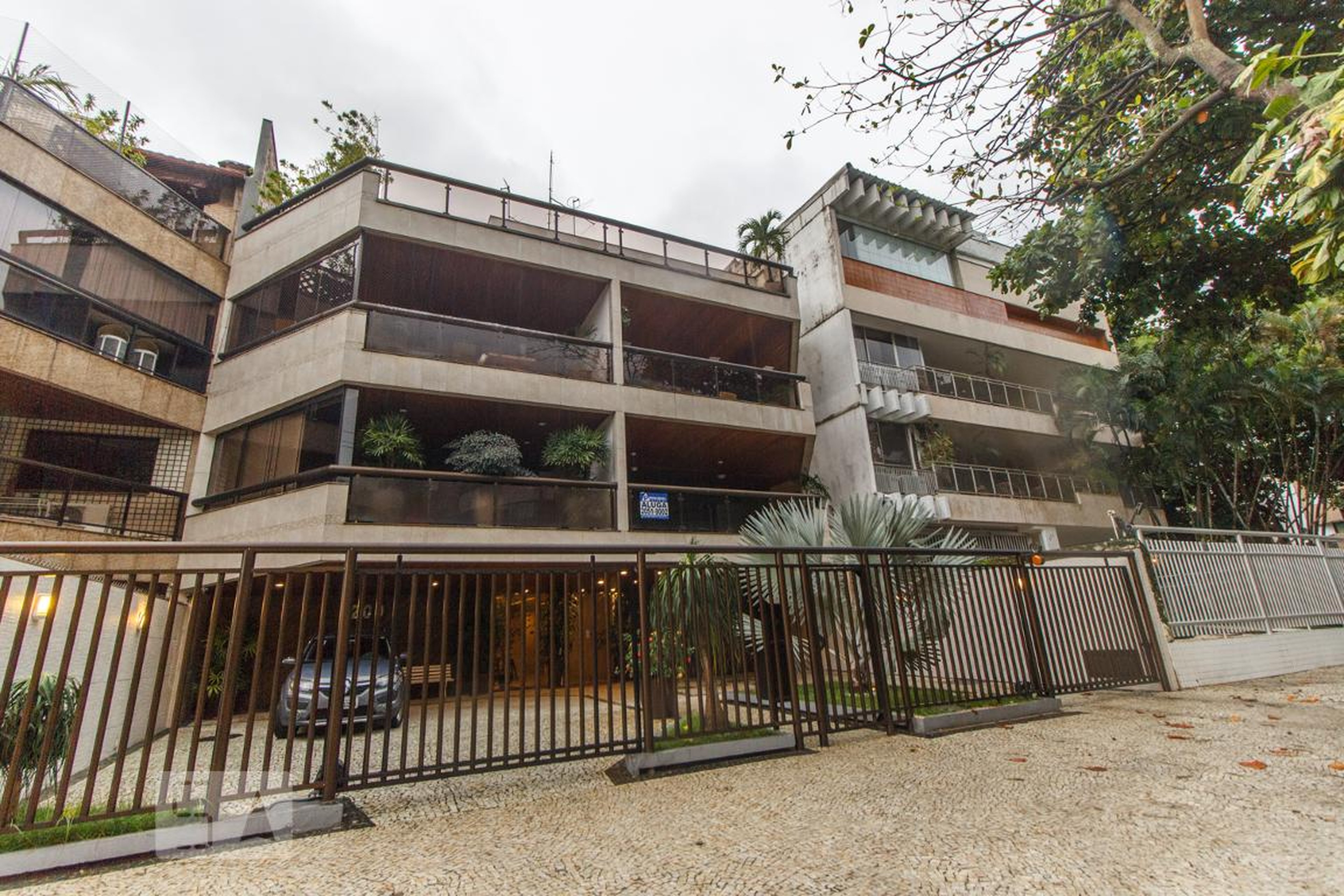 Fachada Condomínio em Avenida Monsenhor Ascâneo, 200